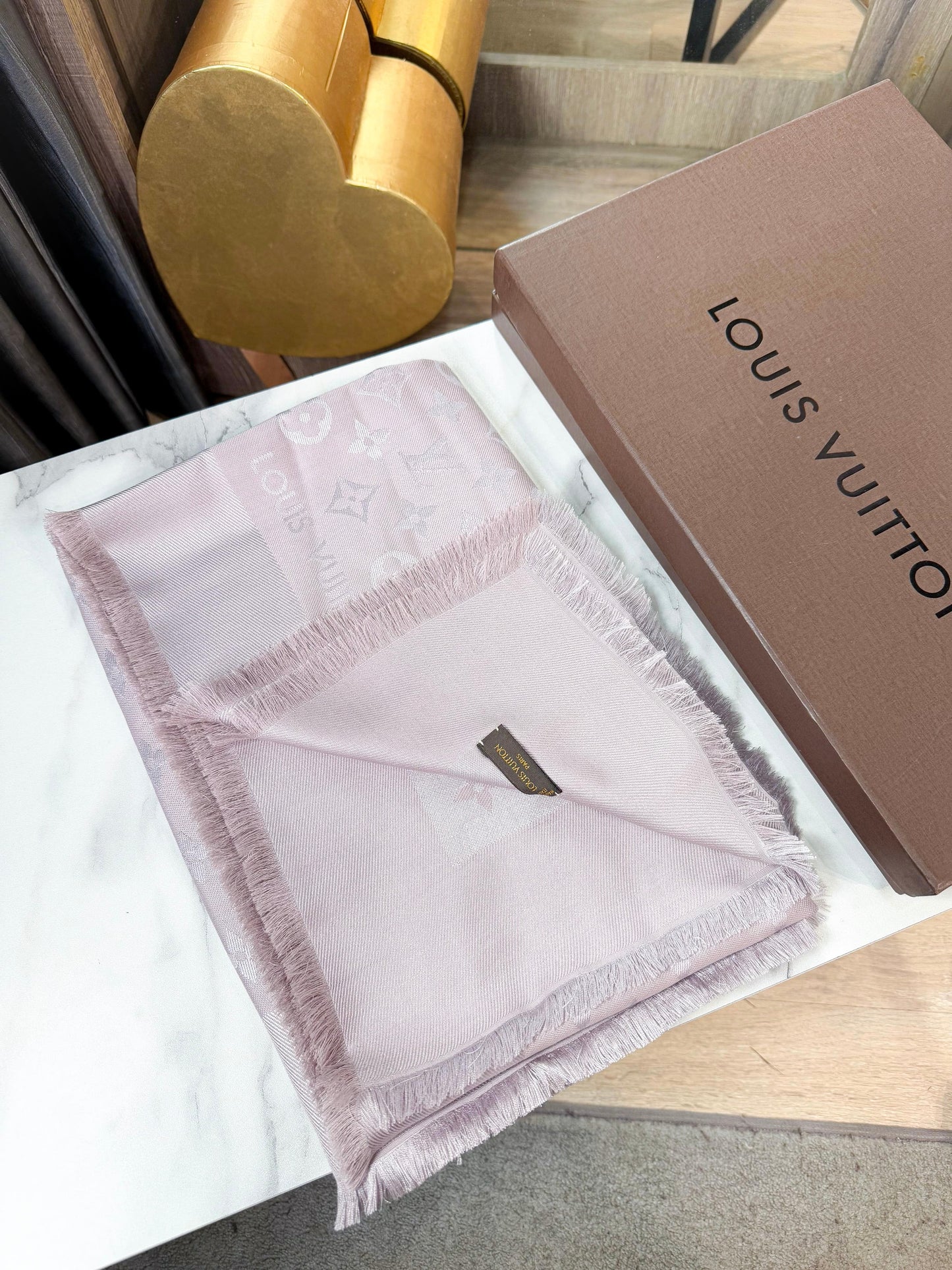 Khăn LV Tím Box Nâu