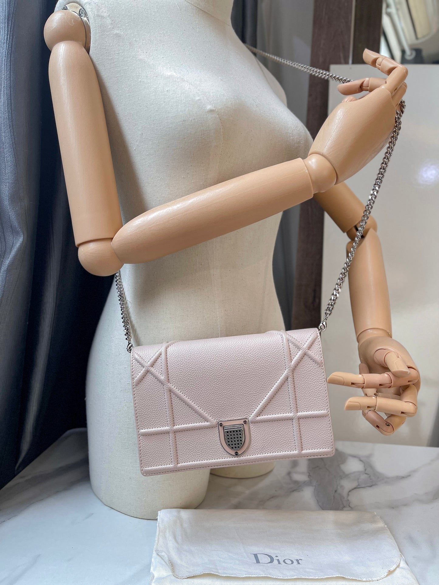 Pouch Dior Hồng