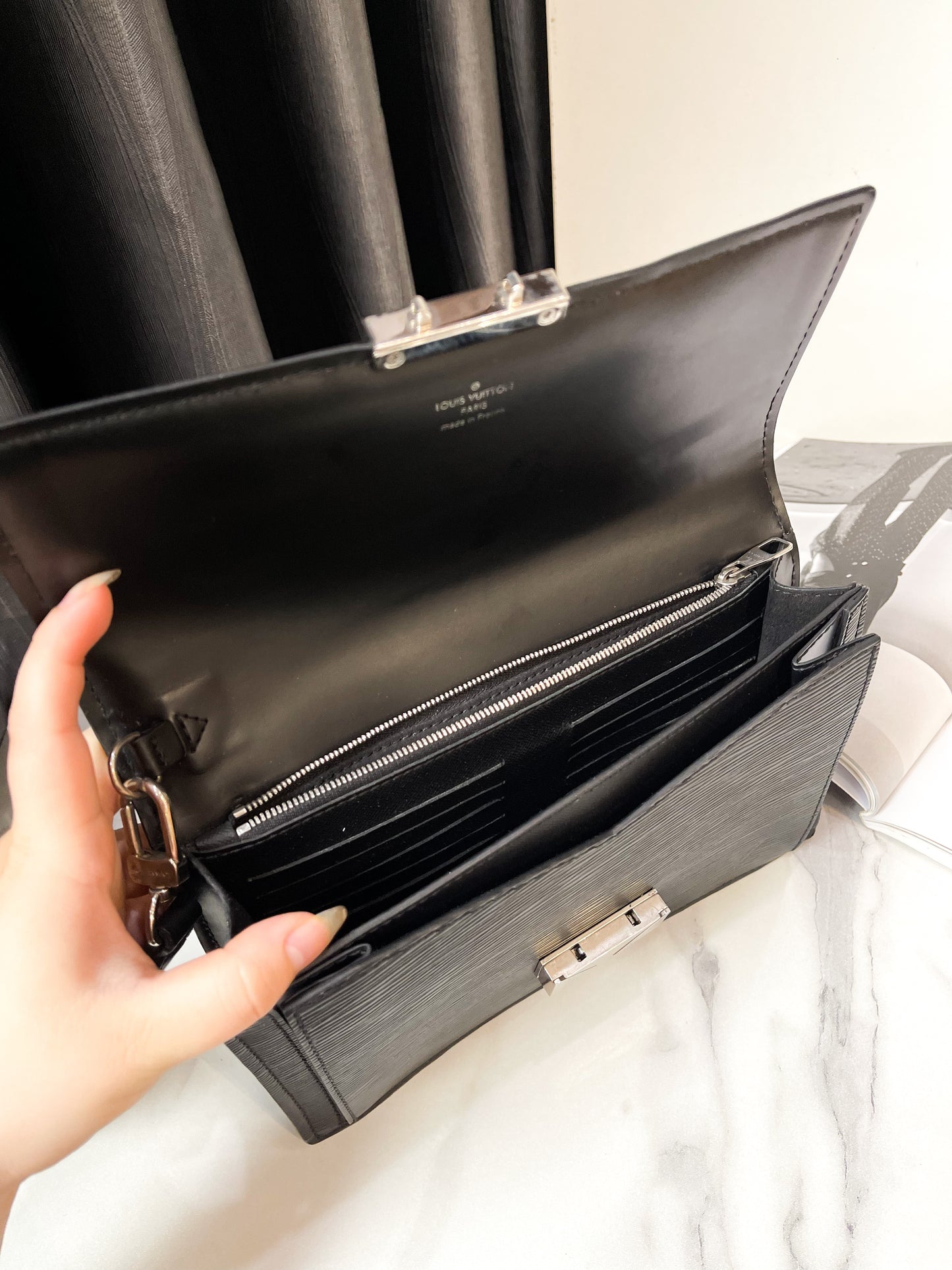 Clutch LV Thames