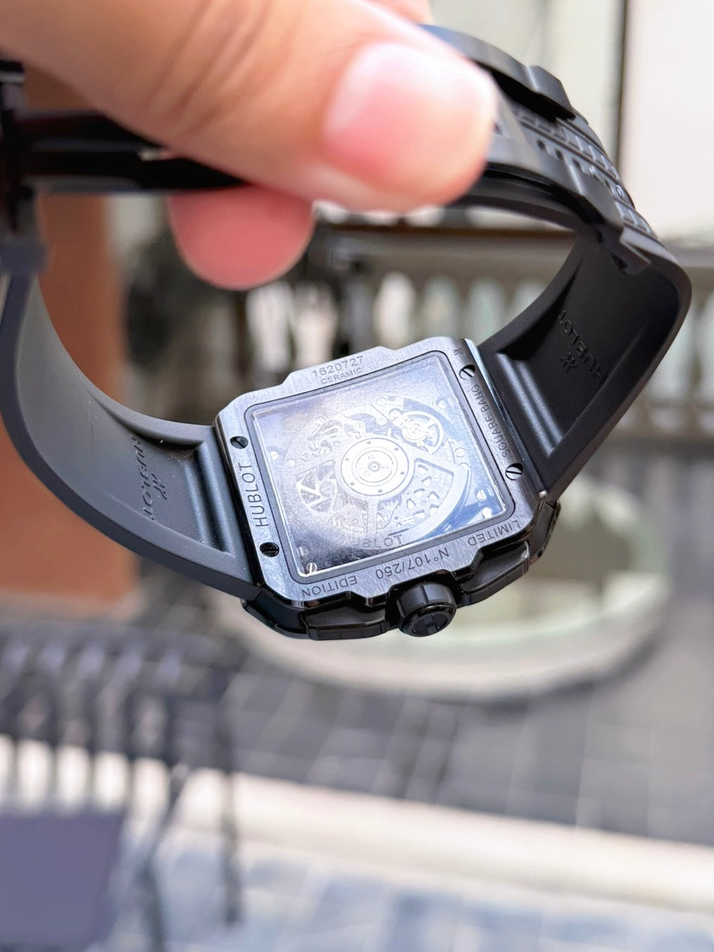 Đồng Hồ Hublot Square Bang Unico Ceramic 42mm Black