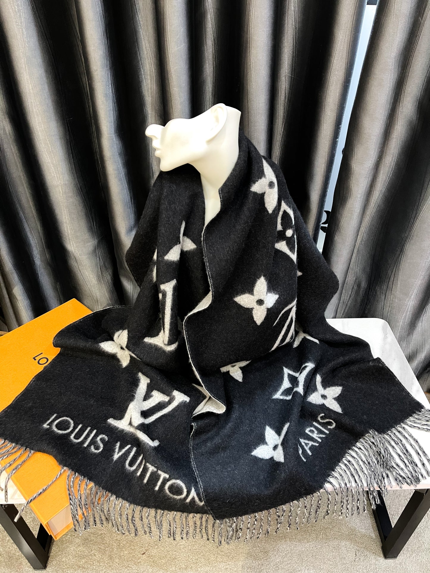 LV Cashmere scarf