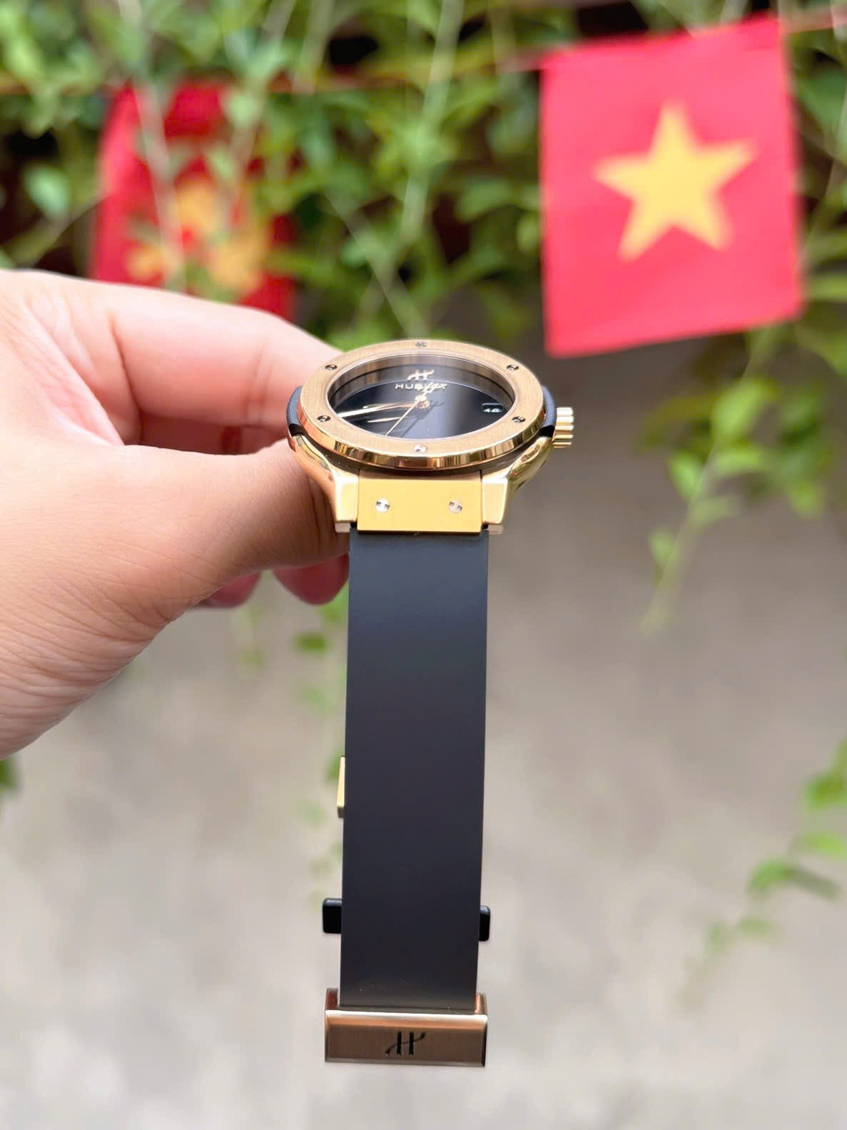 Đồng Hồ Hublot Classic Fusion 38mm Yellow Gold