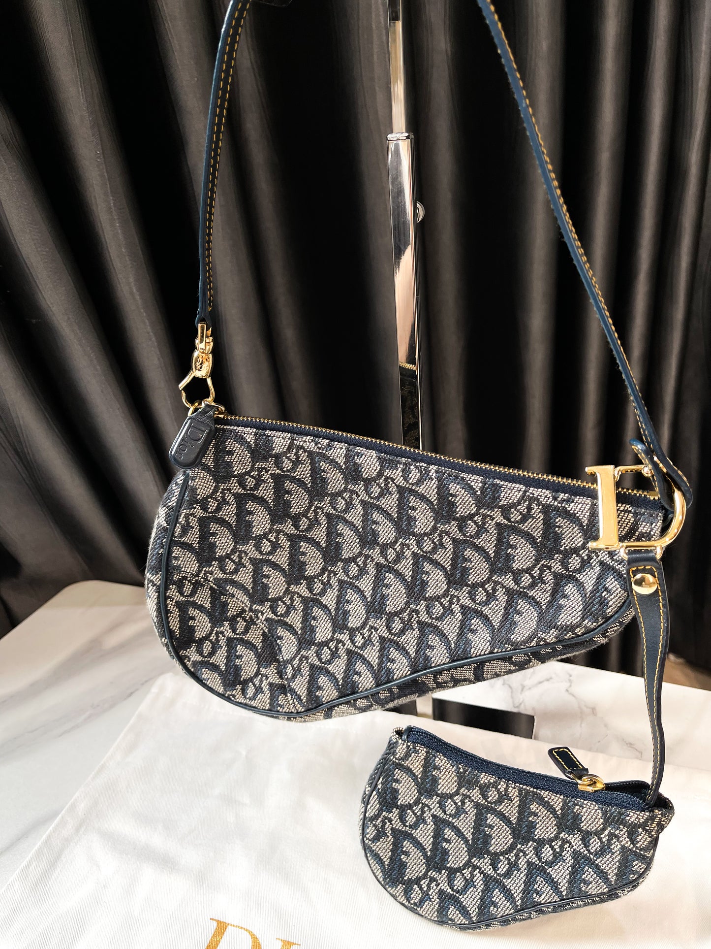 Dior Kẹp Nách
