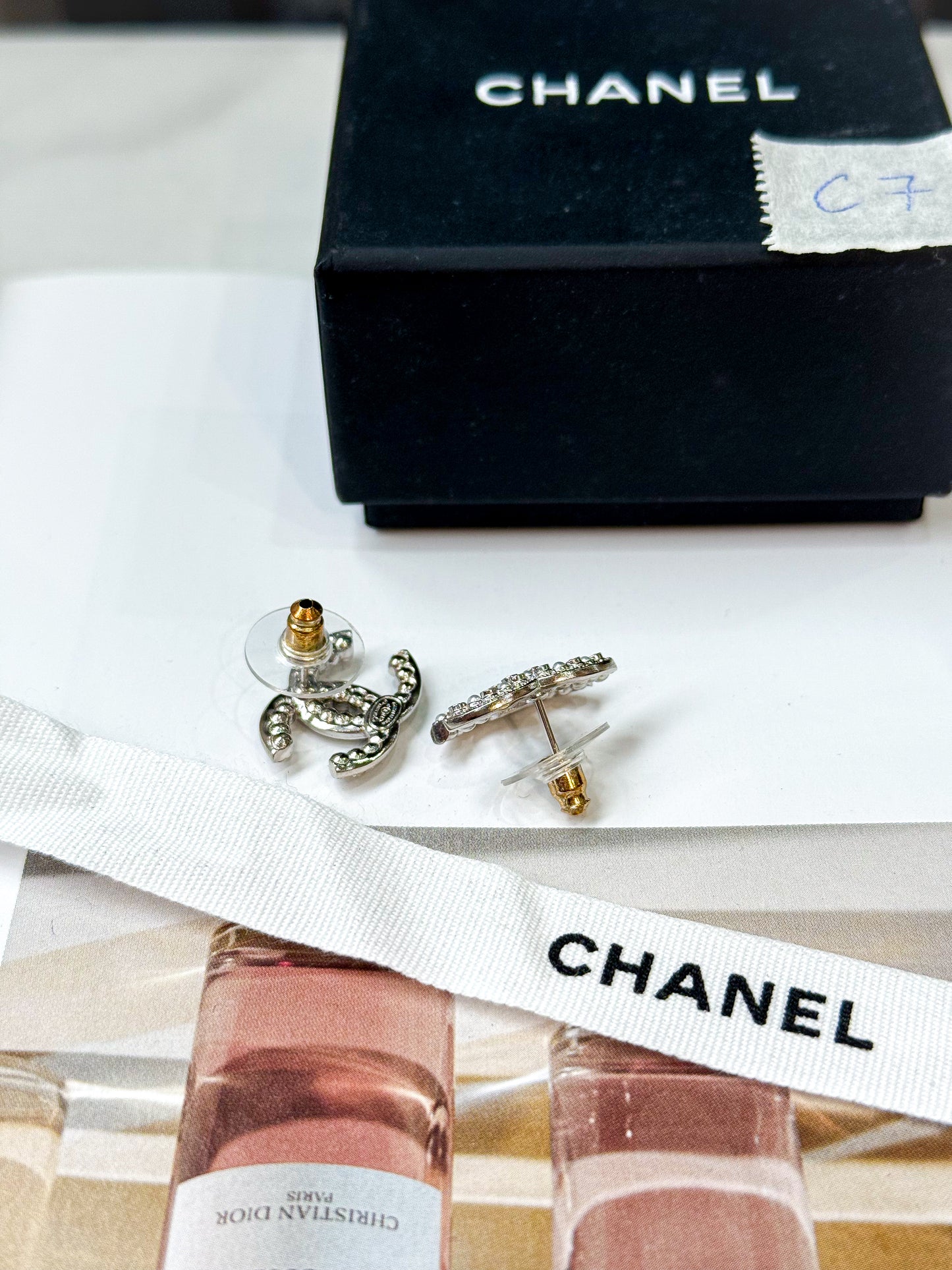 Khuyên Tai Chanel New C7
