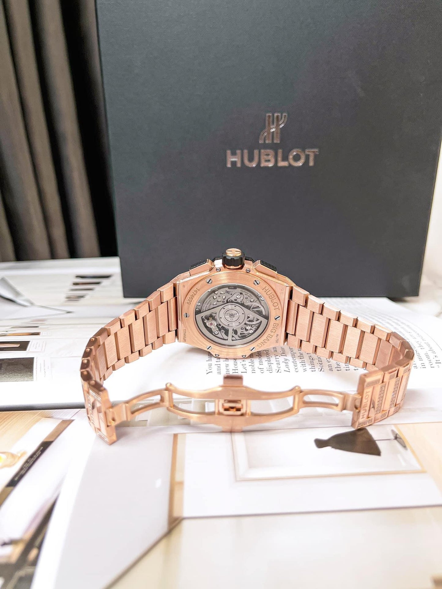 A Đồng Hồ Hublot Bigbang Integrated King Gold Pave size 42mm