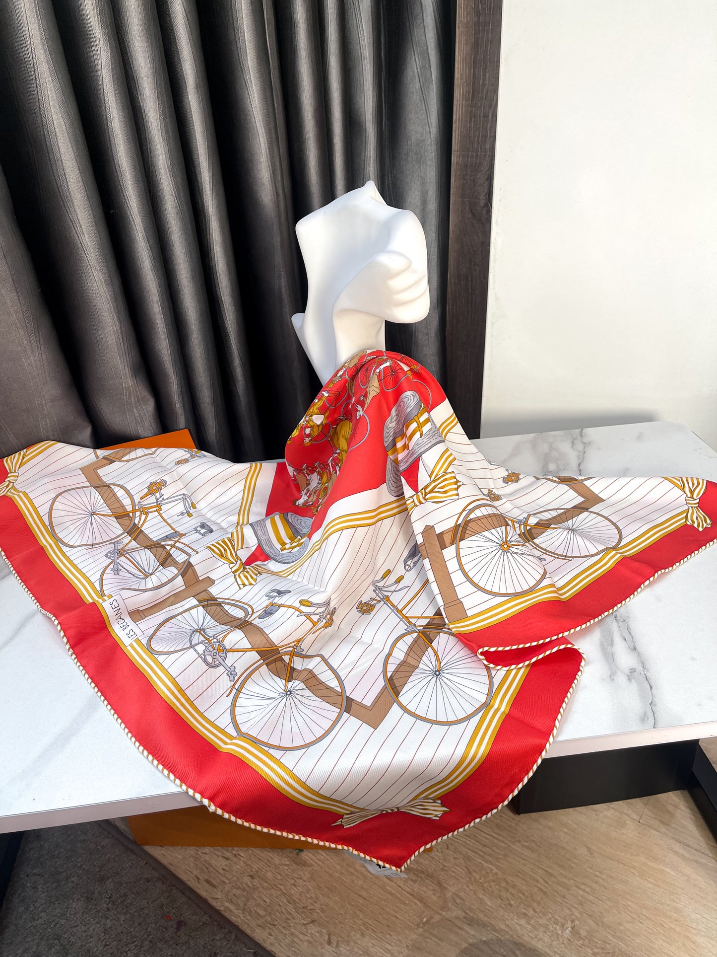 Khăn Lụa Hermes Khổ 65x65