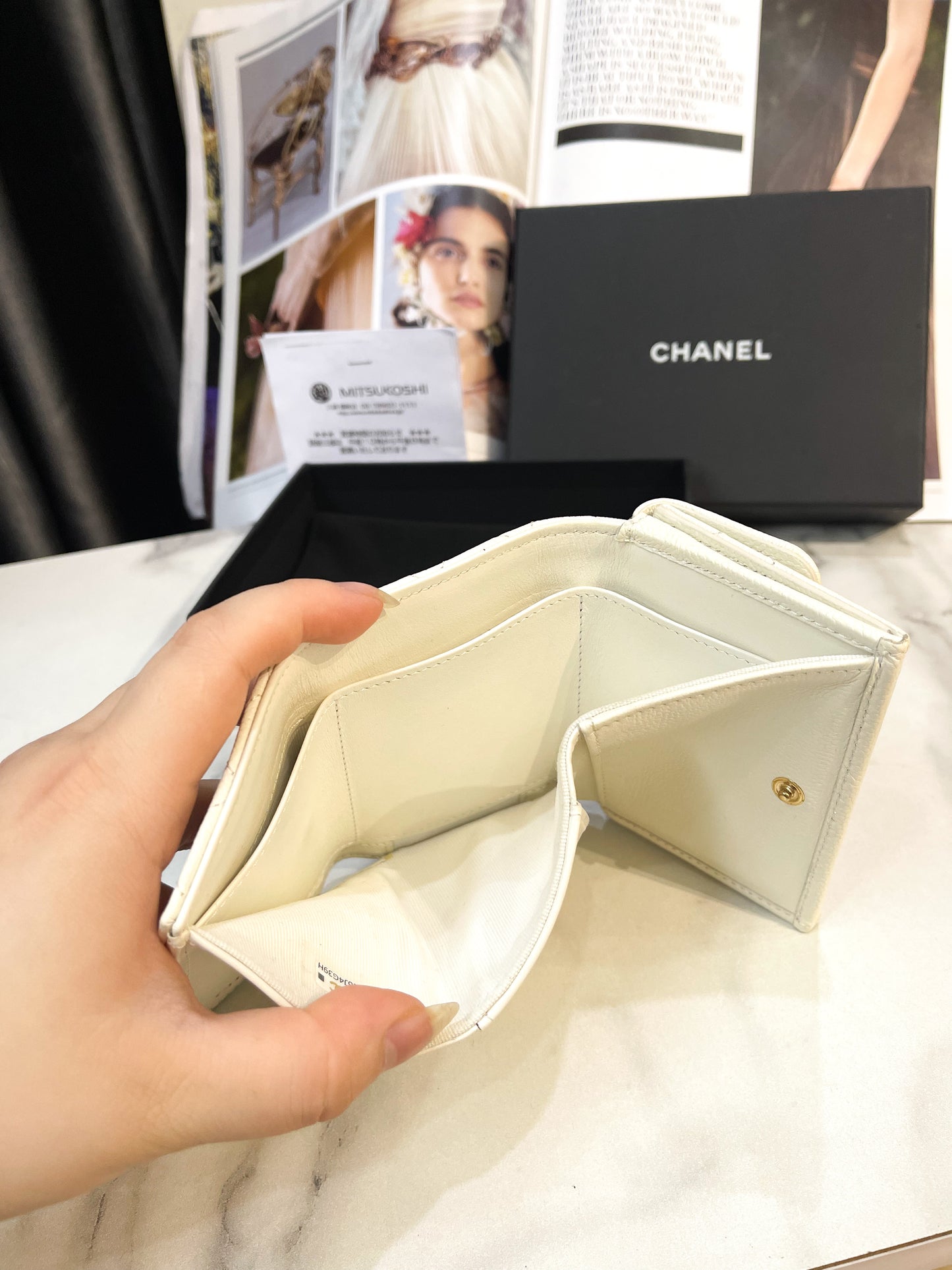 Ví Gấp Chanel Trắng Caviar