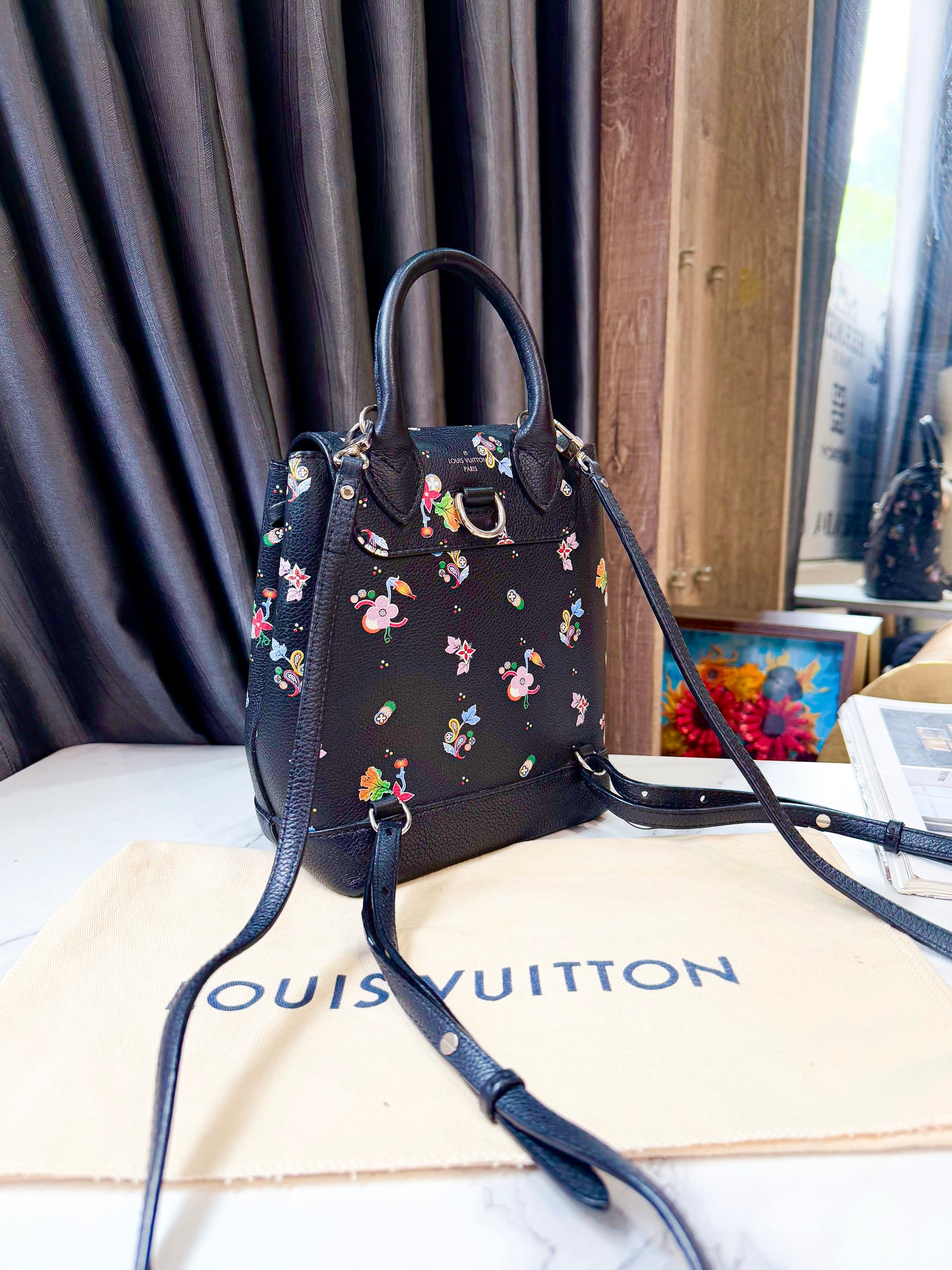 A Balo LV Lockme Da Bê Limited