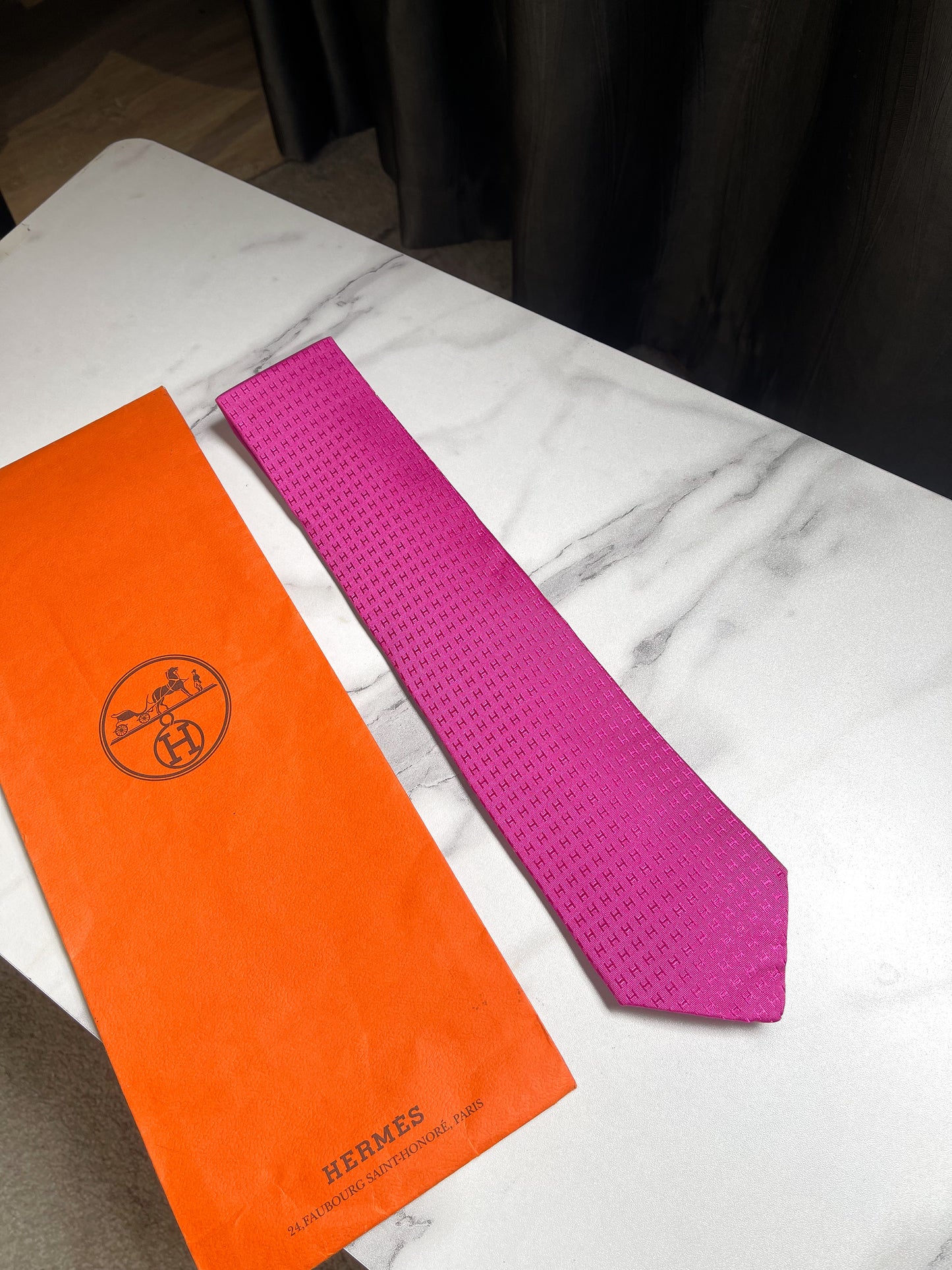 Hermes Cà Vạt Hồng