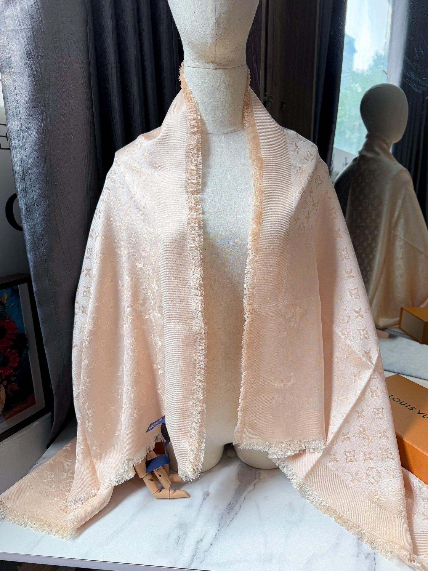 Khăn LV Cam Hồng New