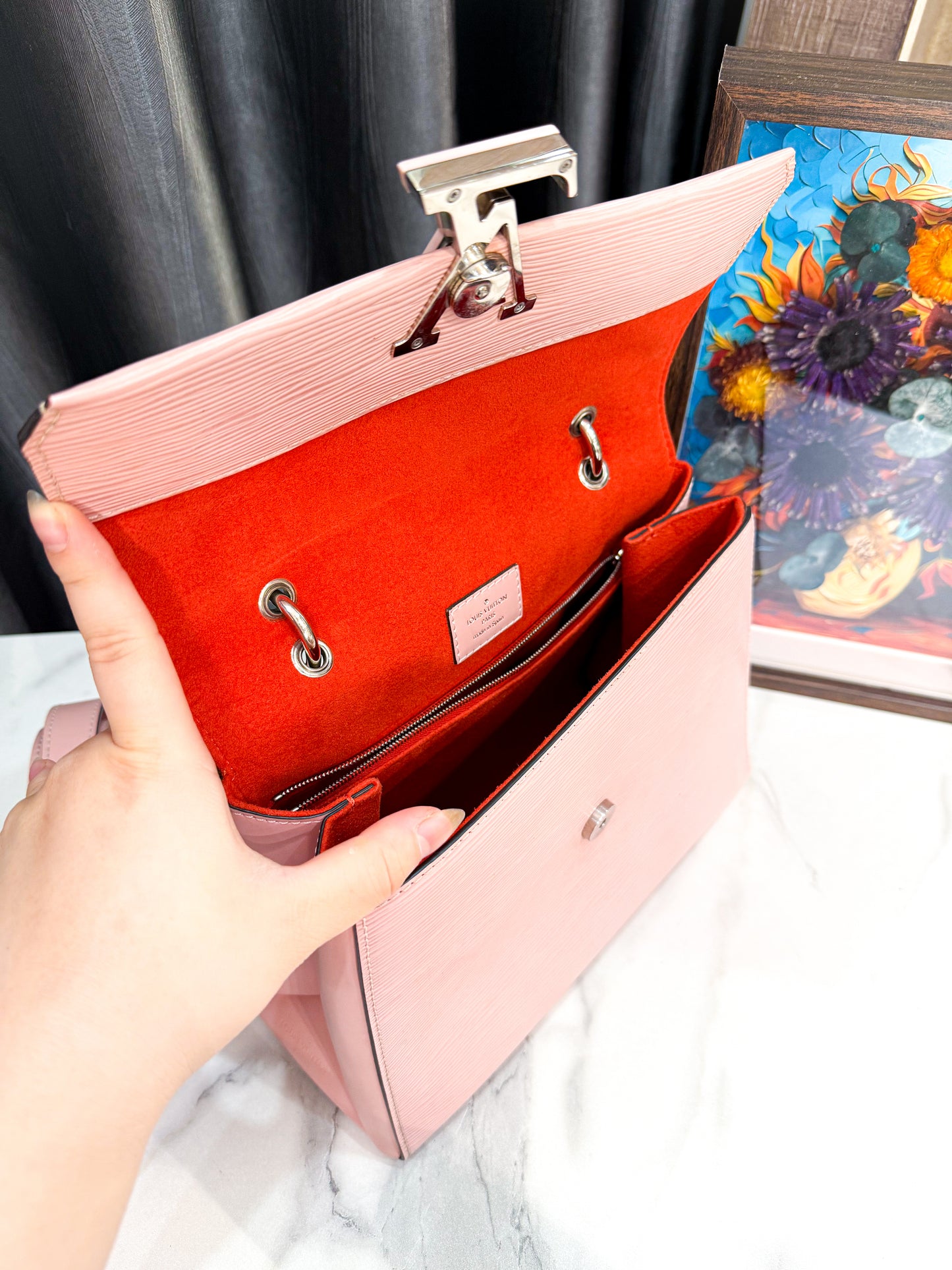 A A LV Handbag Epi Hồng