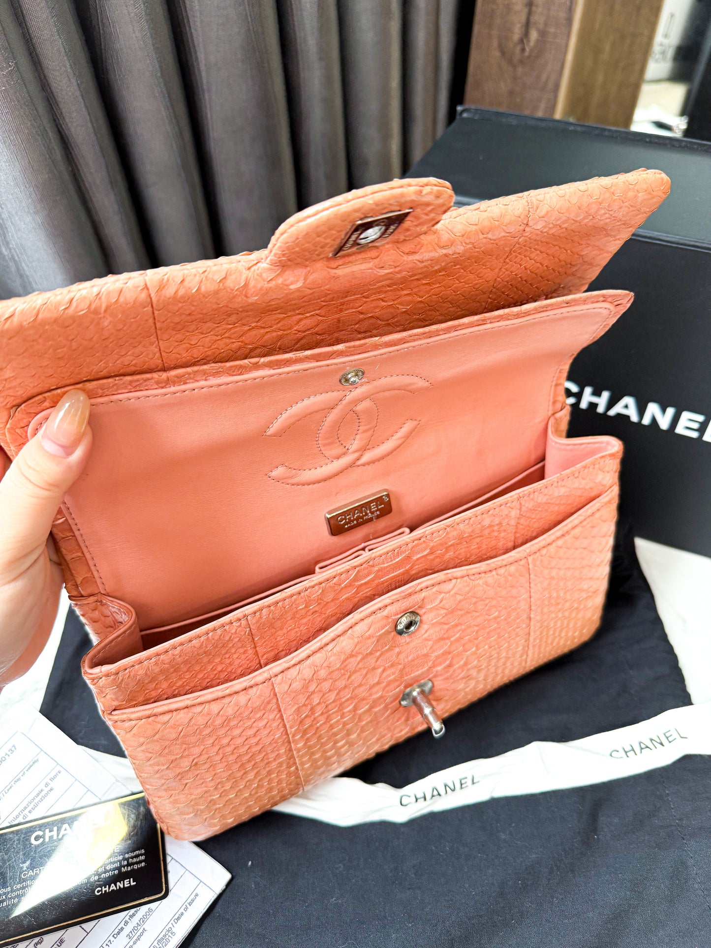 A A Chanel Classic M Da Trăn Python