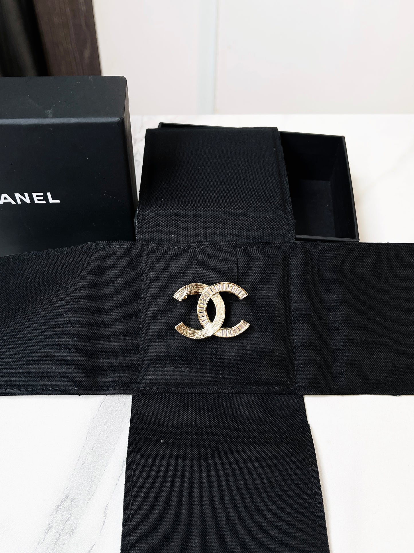 Cài Áo Chanel New Size Nhỏ