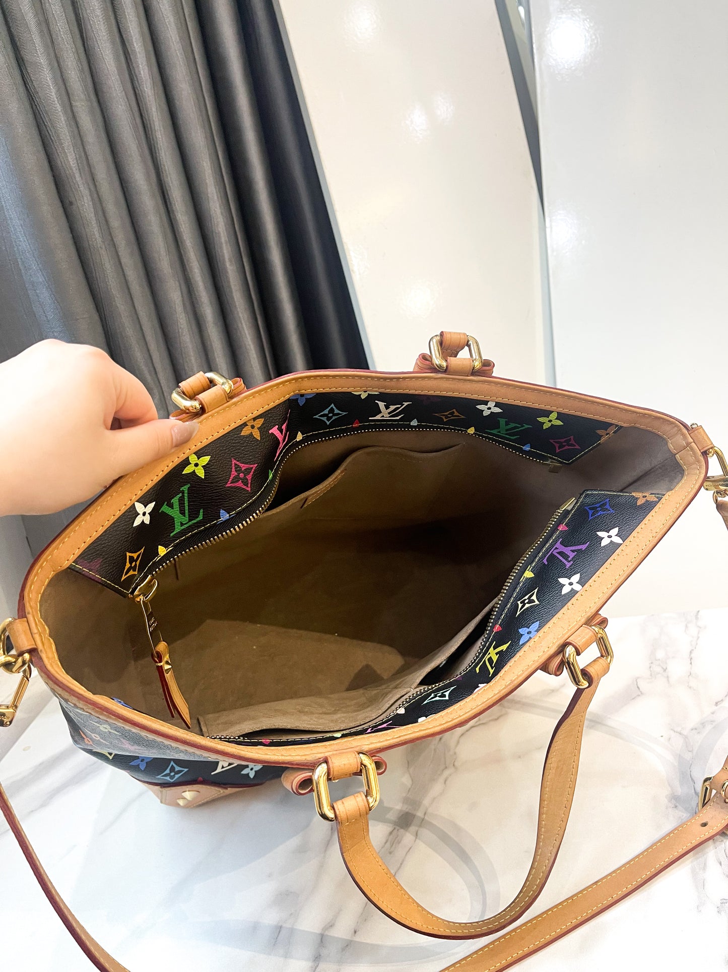 LV Tote Multi