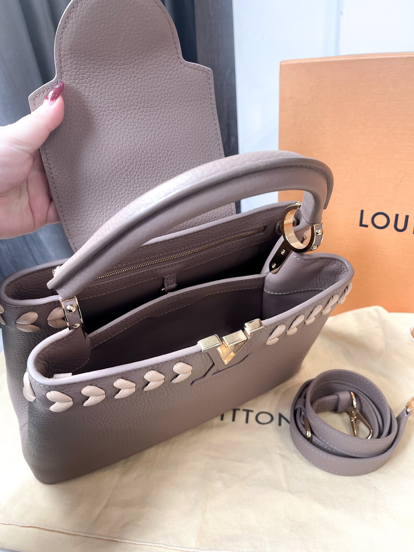 LV Capucines PM