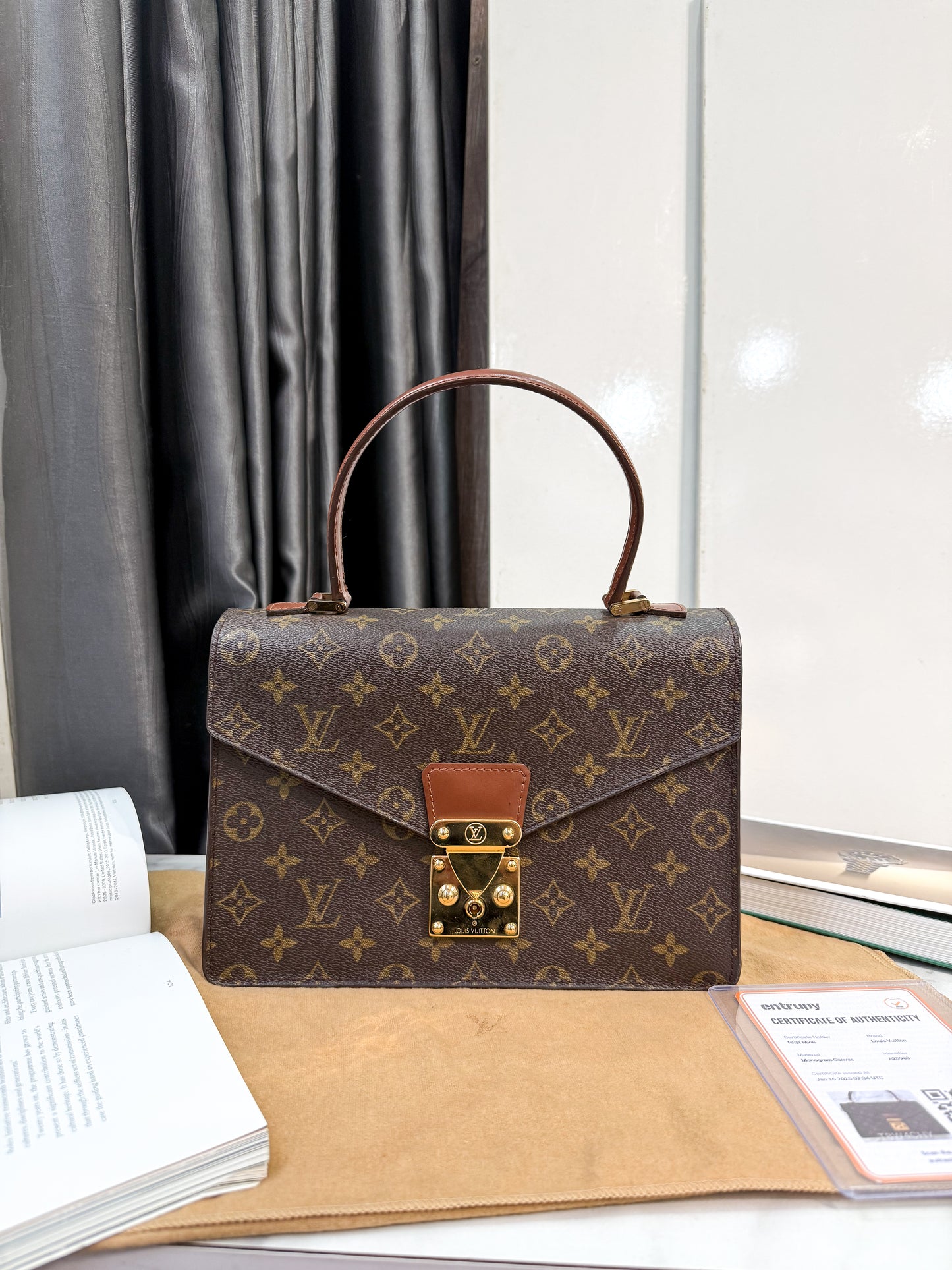 LV Concorde Mono
