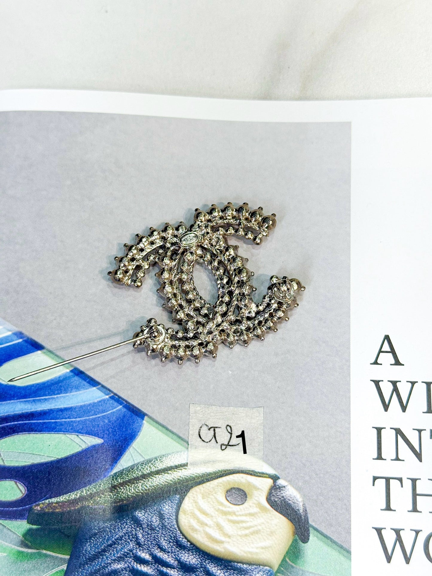 Cài Áo Chanel CT21