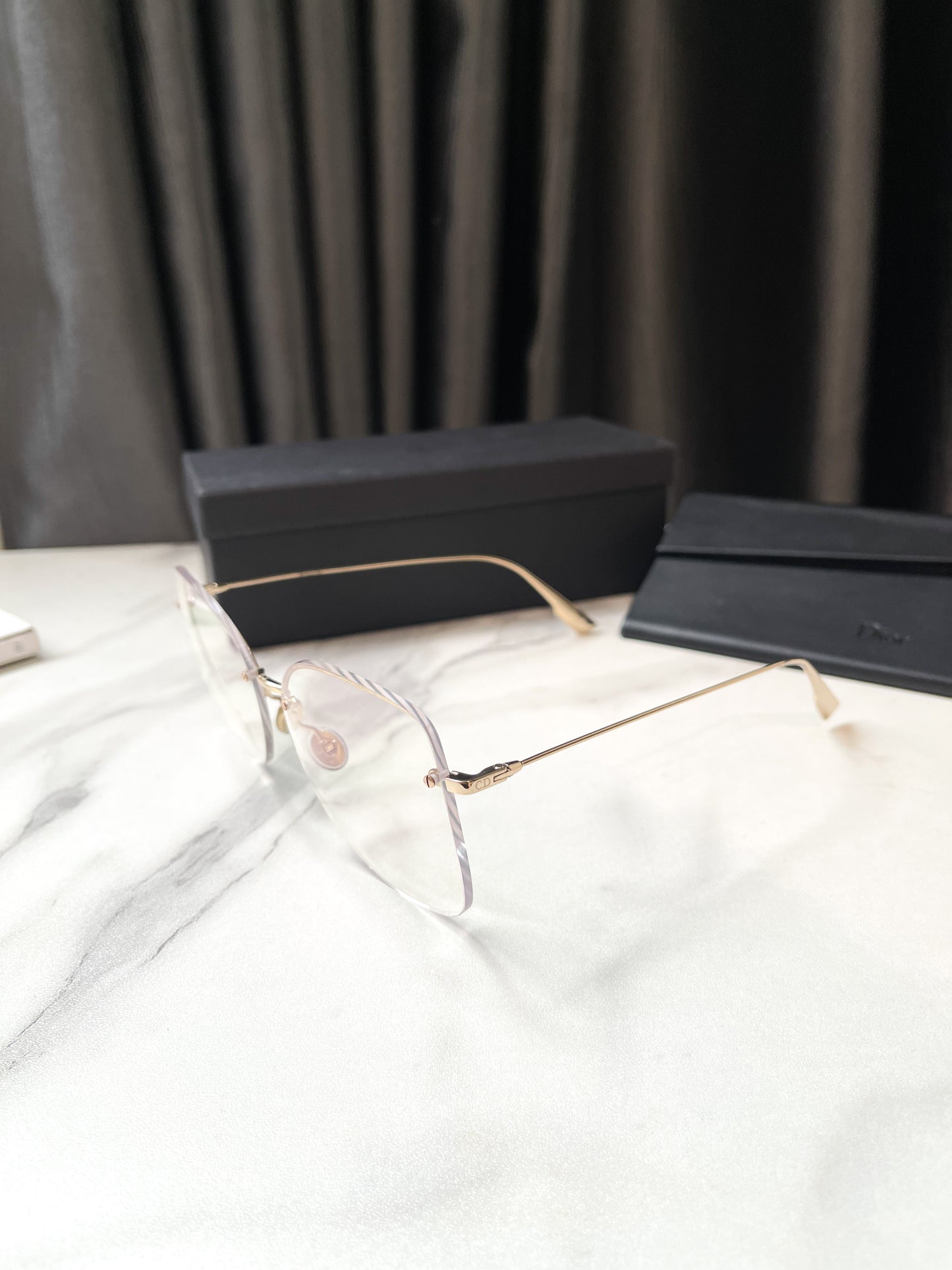 Kính Dior Thay Mắt