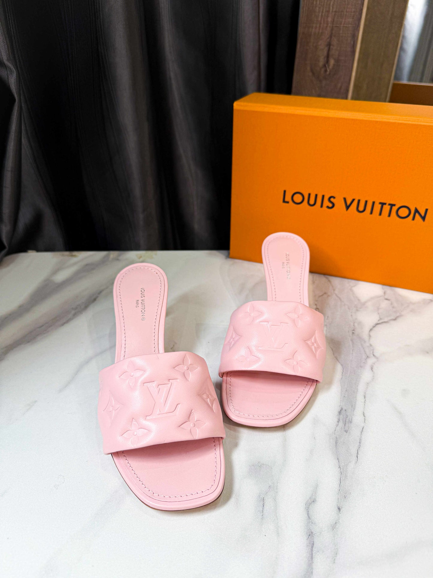 Guốc LV Hồng Size 36