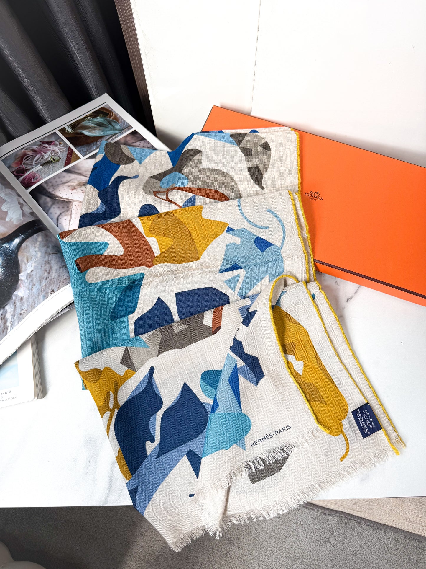 Khăn Hermes Phối Trắng Xanh