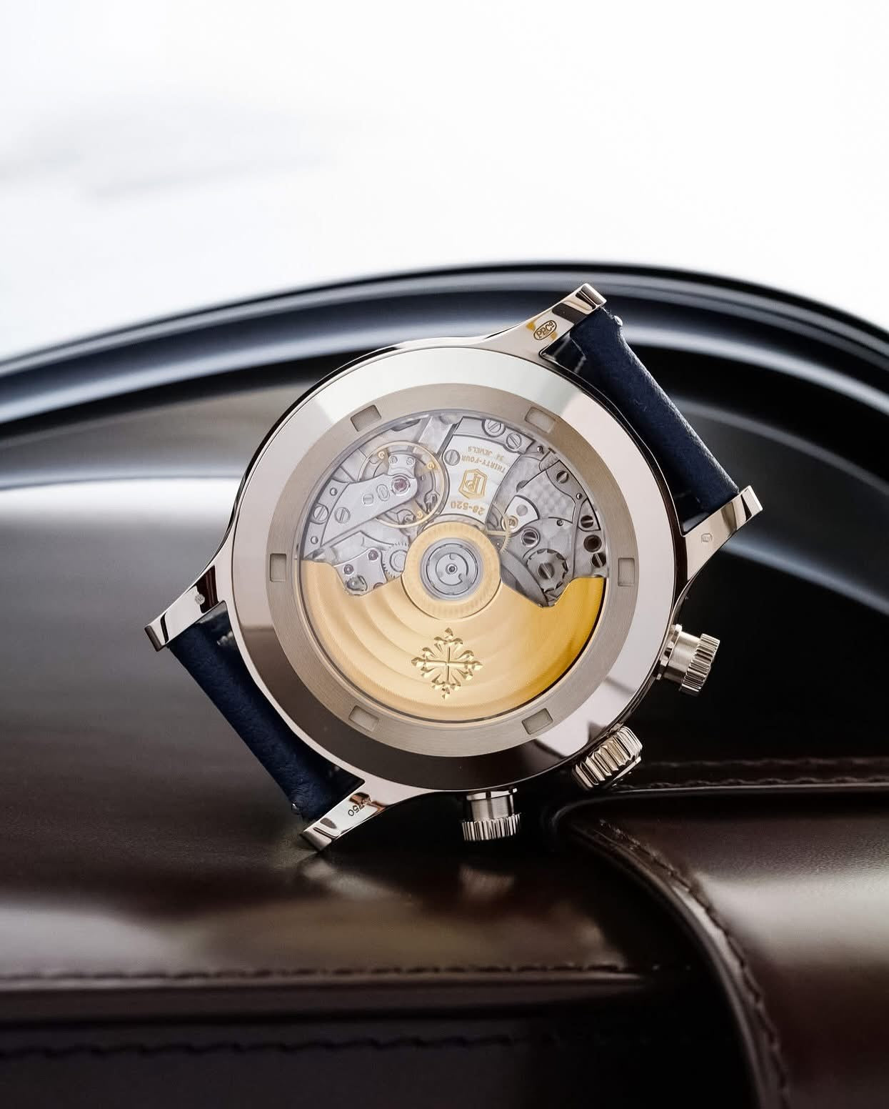 Đồng Hồ Patek Philippe 5924G-001 Calatrava Pilot Travel Time Chronograph 42 White Gold / Blue-Gray