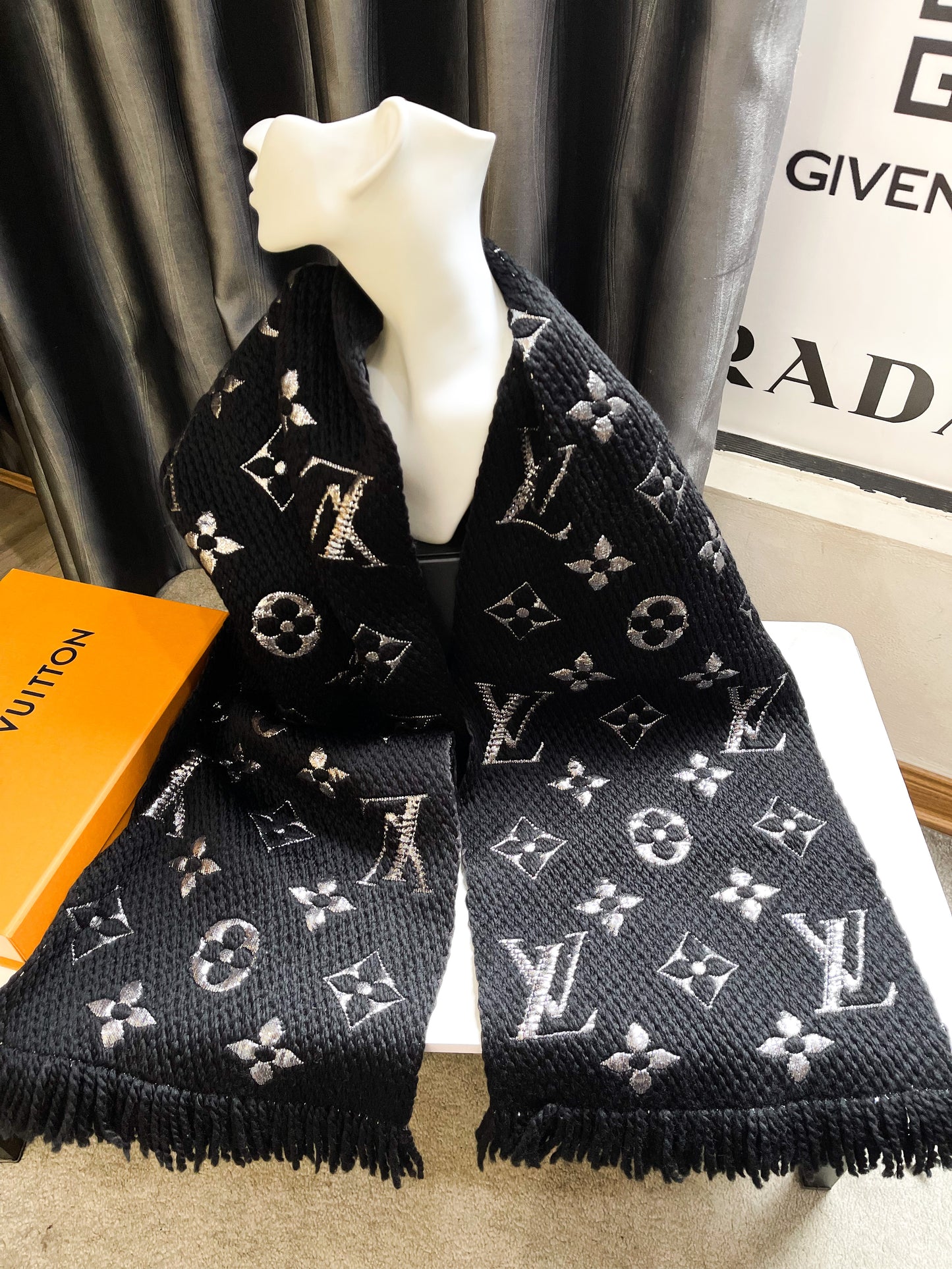 LV Metallic Black Wool Scarf