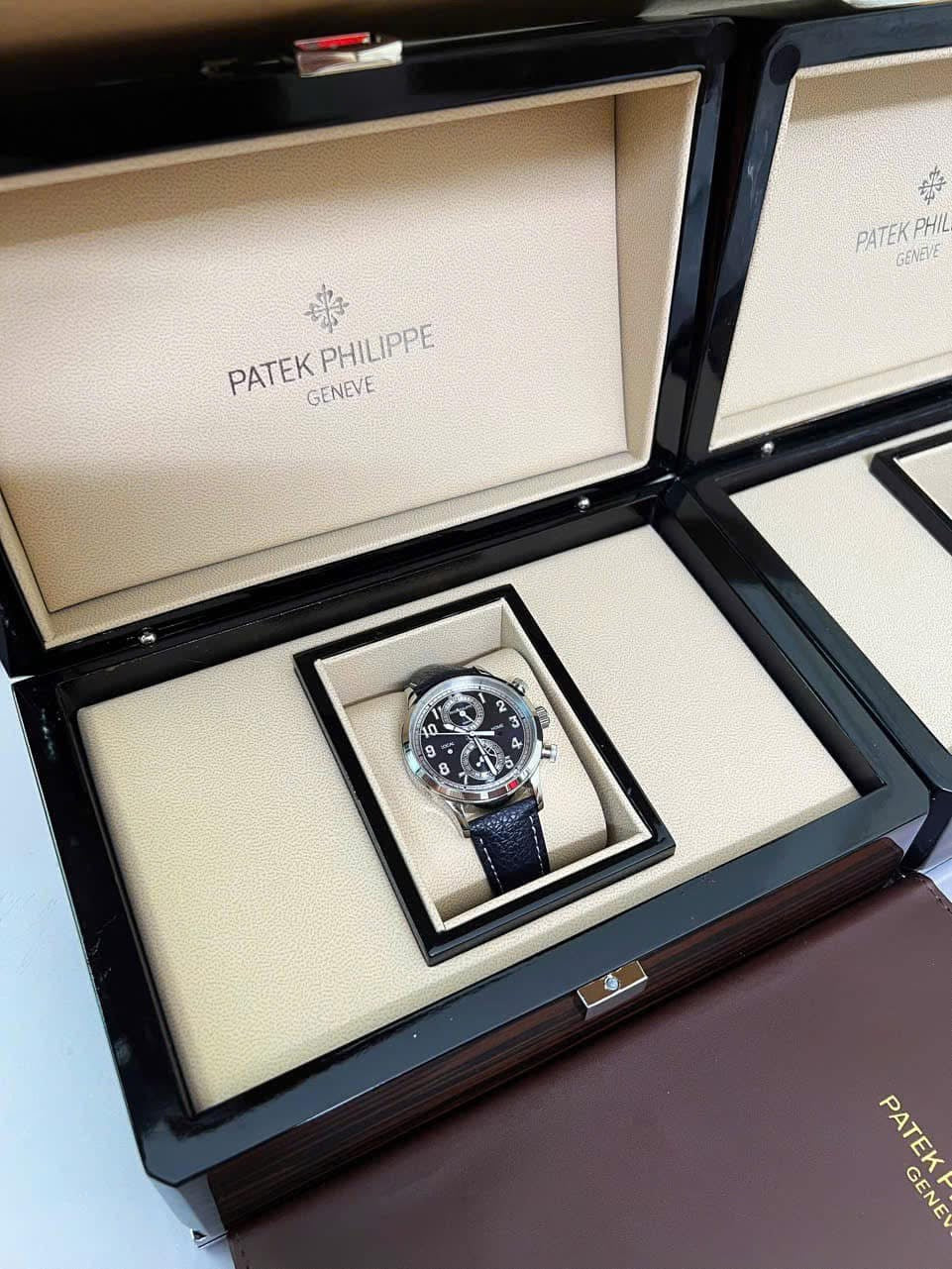 Đồng Hồ Patek Philippe 5924G-001 Calatrava Pilot Travel Time Chronograph 42 White Gold / Blue-Gray