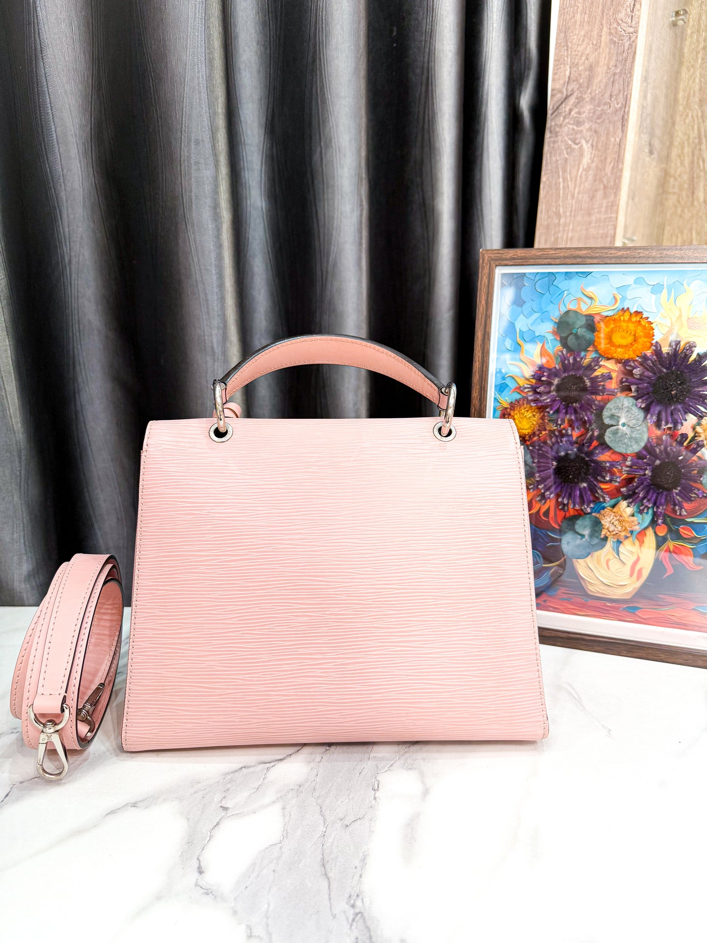 A A LV Handbag Epi Hồng