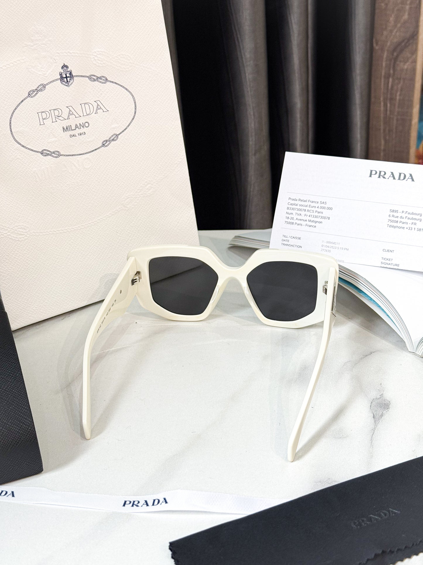 Kính Prada Used Trắng