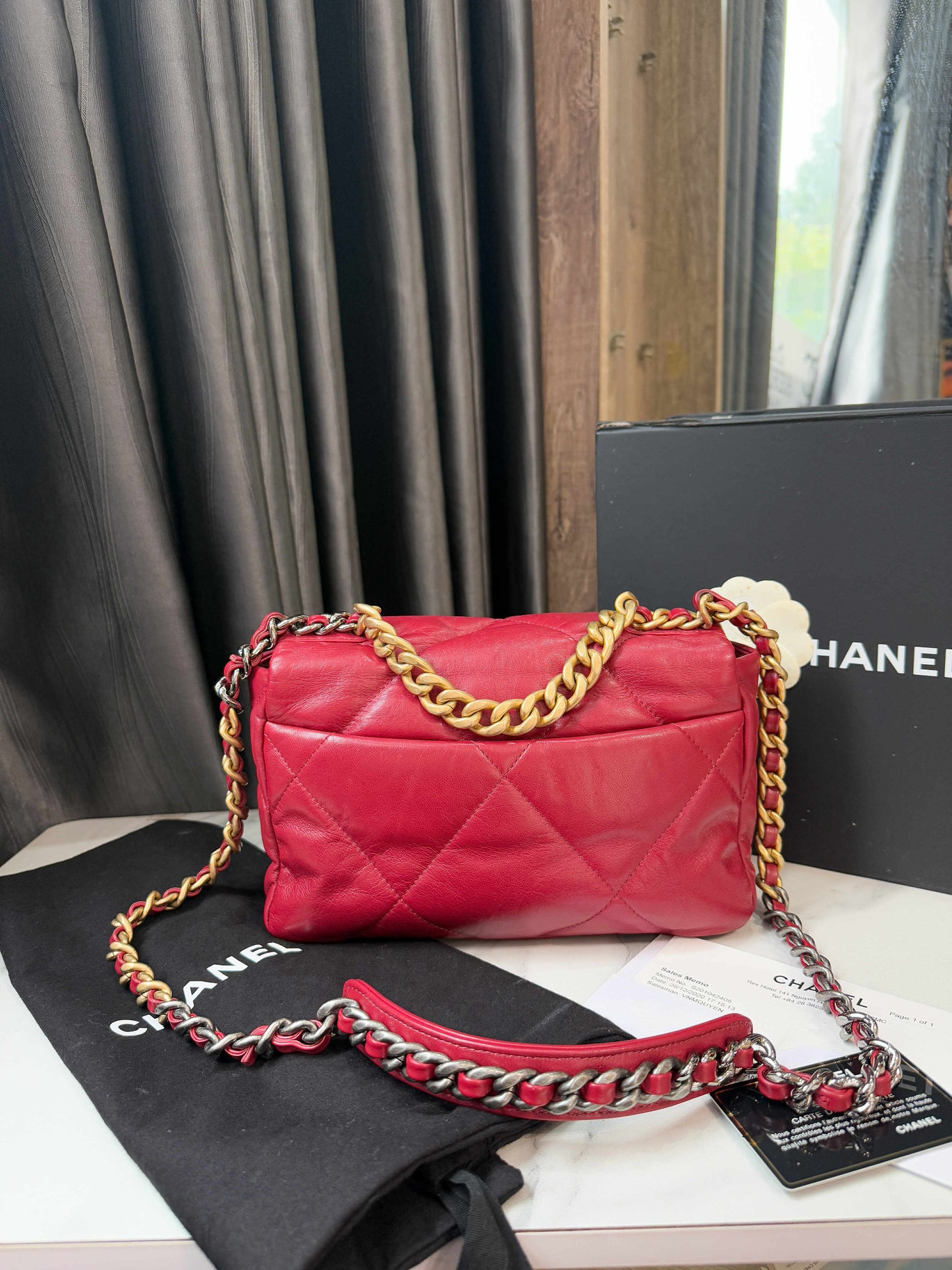 A A Chanel C19 Đỏ