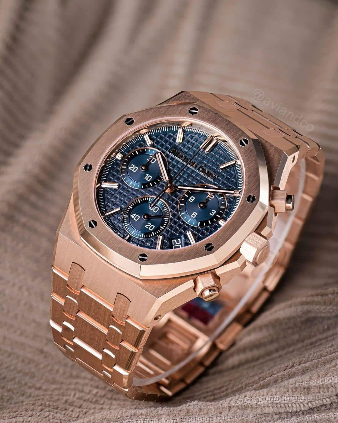 Đồng Hồ Audemars Piguet Royal Oak Rose Gold 26240OR Blue Dial