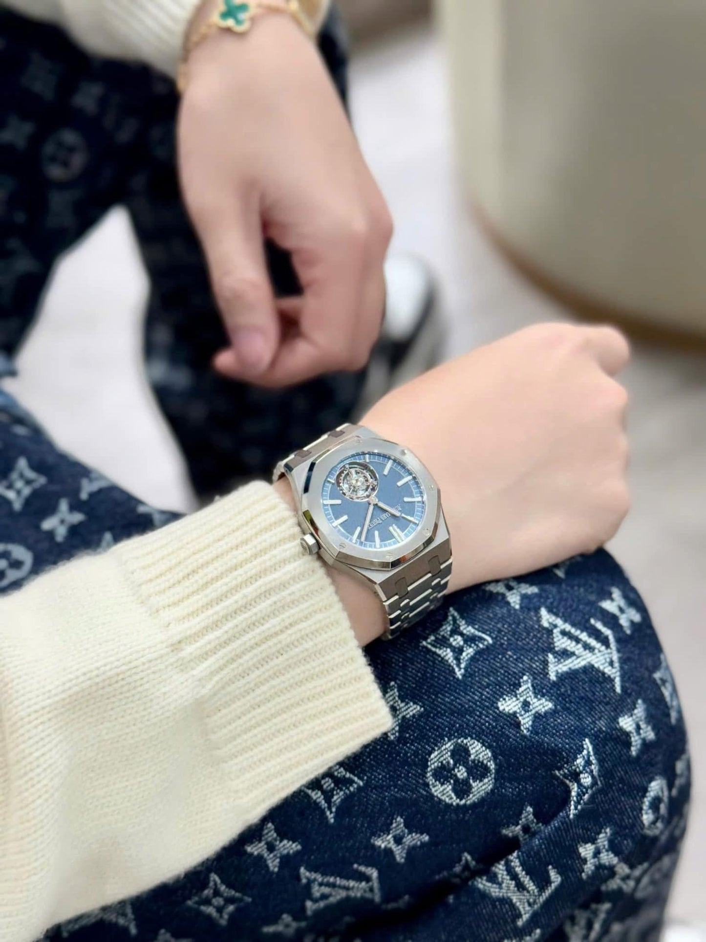 Đồng Hồ Audemars Piguet 26730Ti Tourbillion 41mm Blue Dial