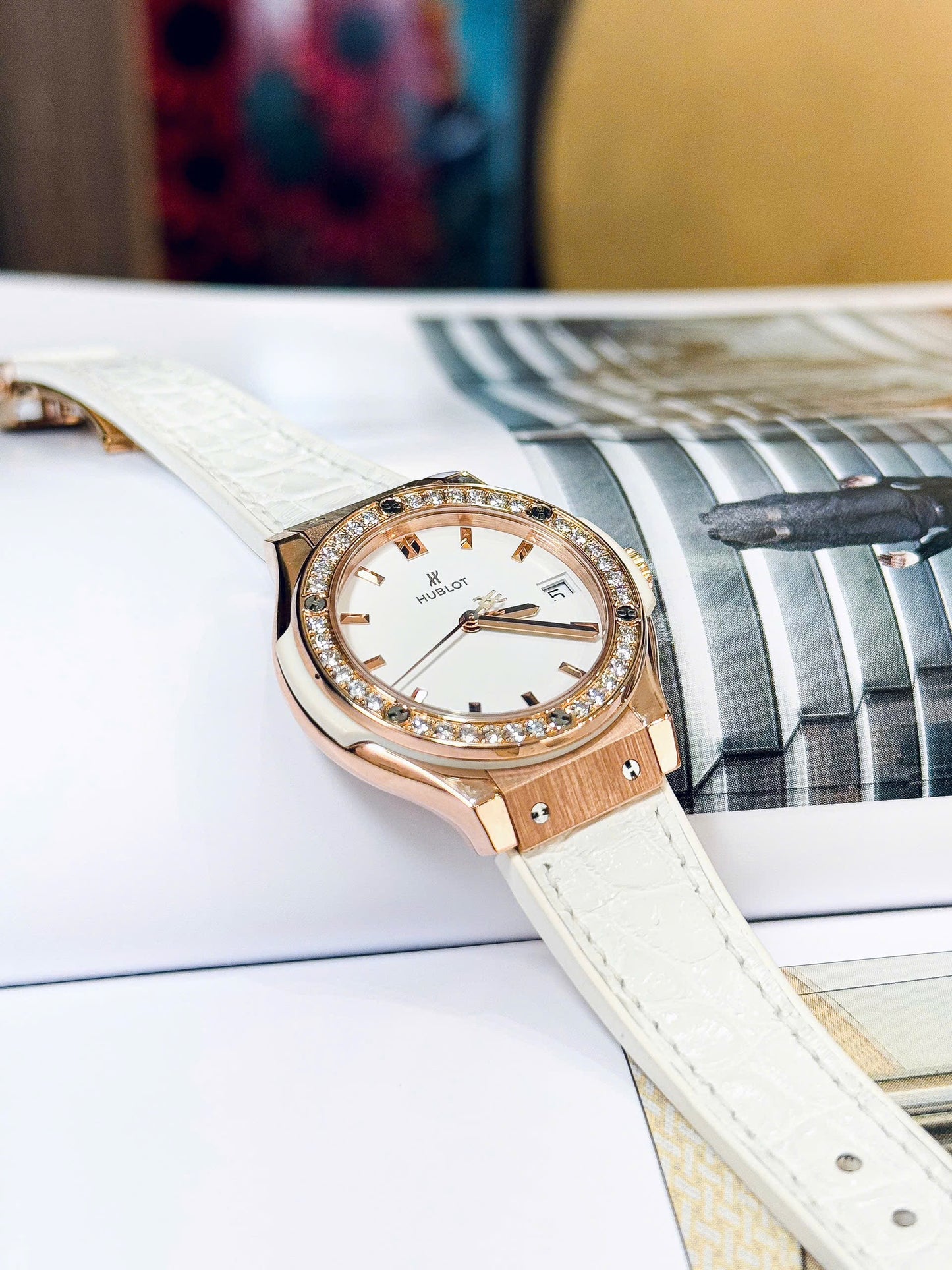 Đồng Hồ Hublot Classic Fusion King Gold White 33mm