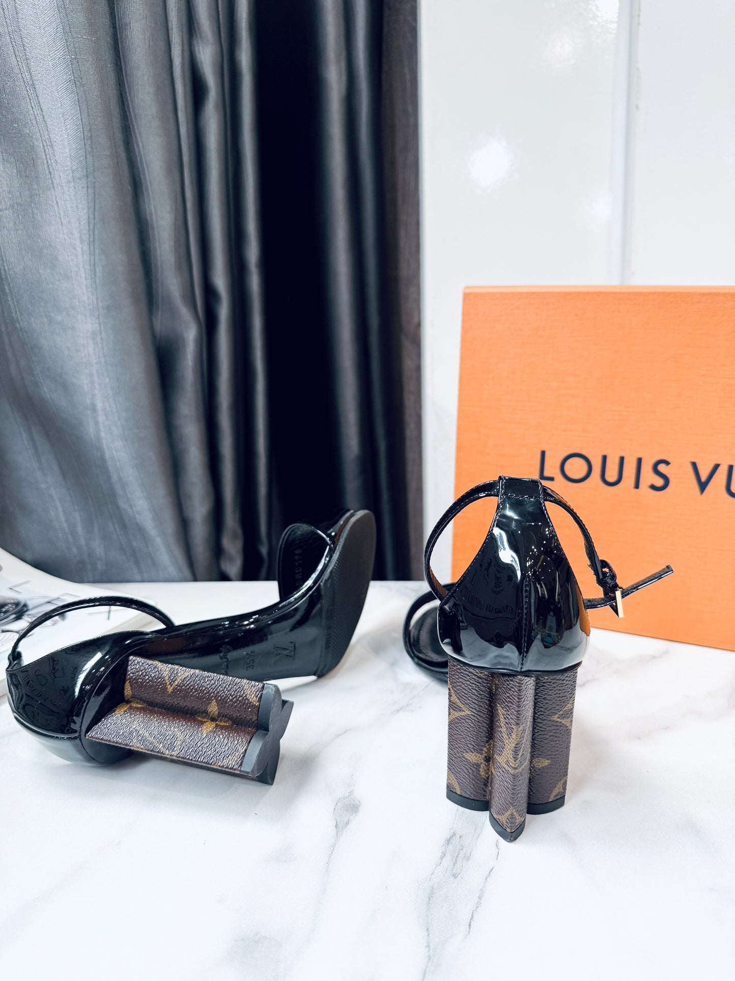 Sandal LV Gót Mono Size 35.5