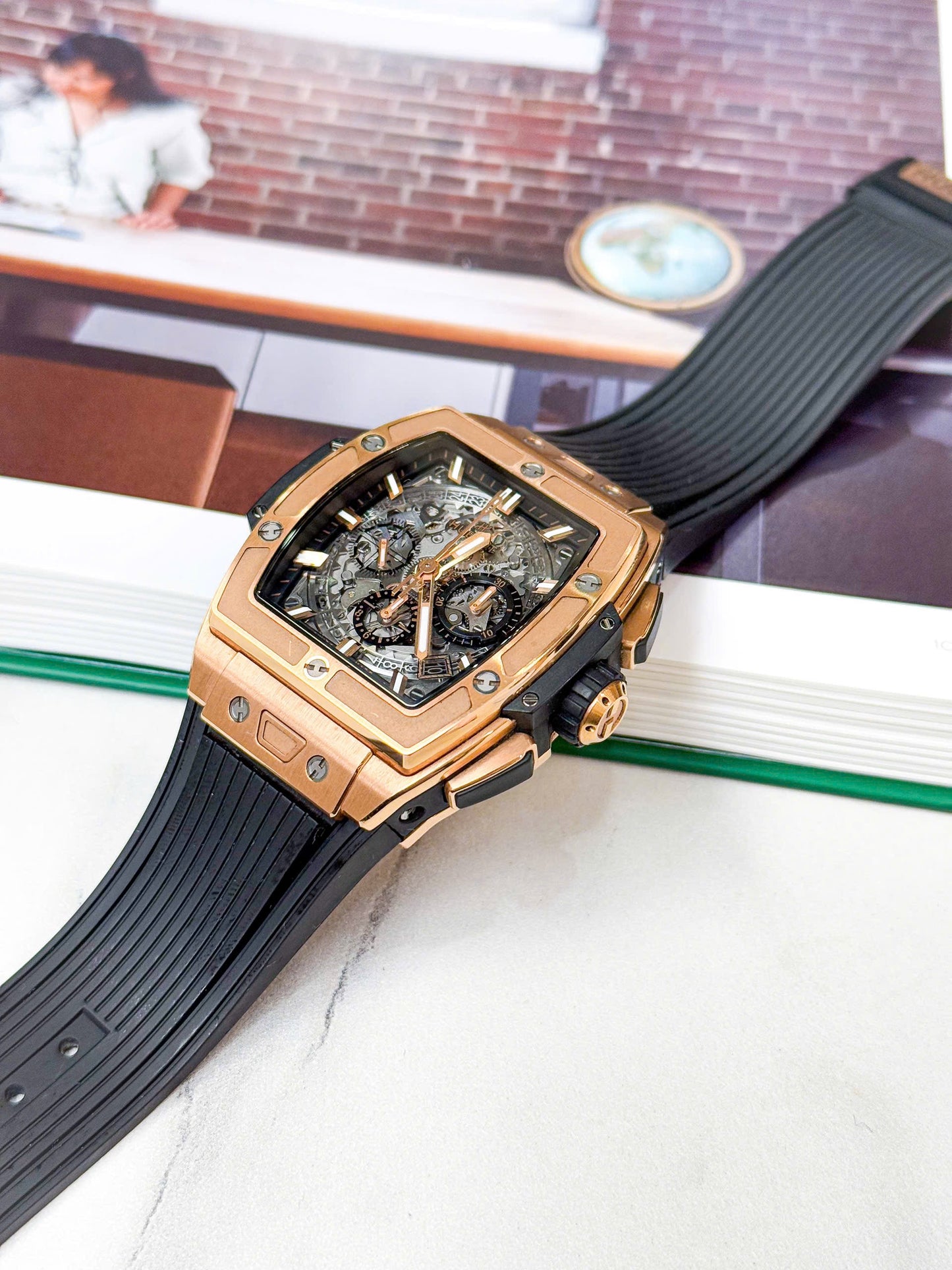 Đồng Hồ Hublot Spirit Of Bigbang King Gold 42mm