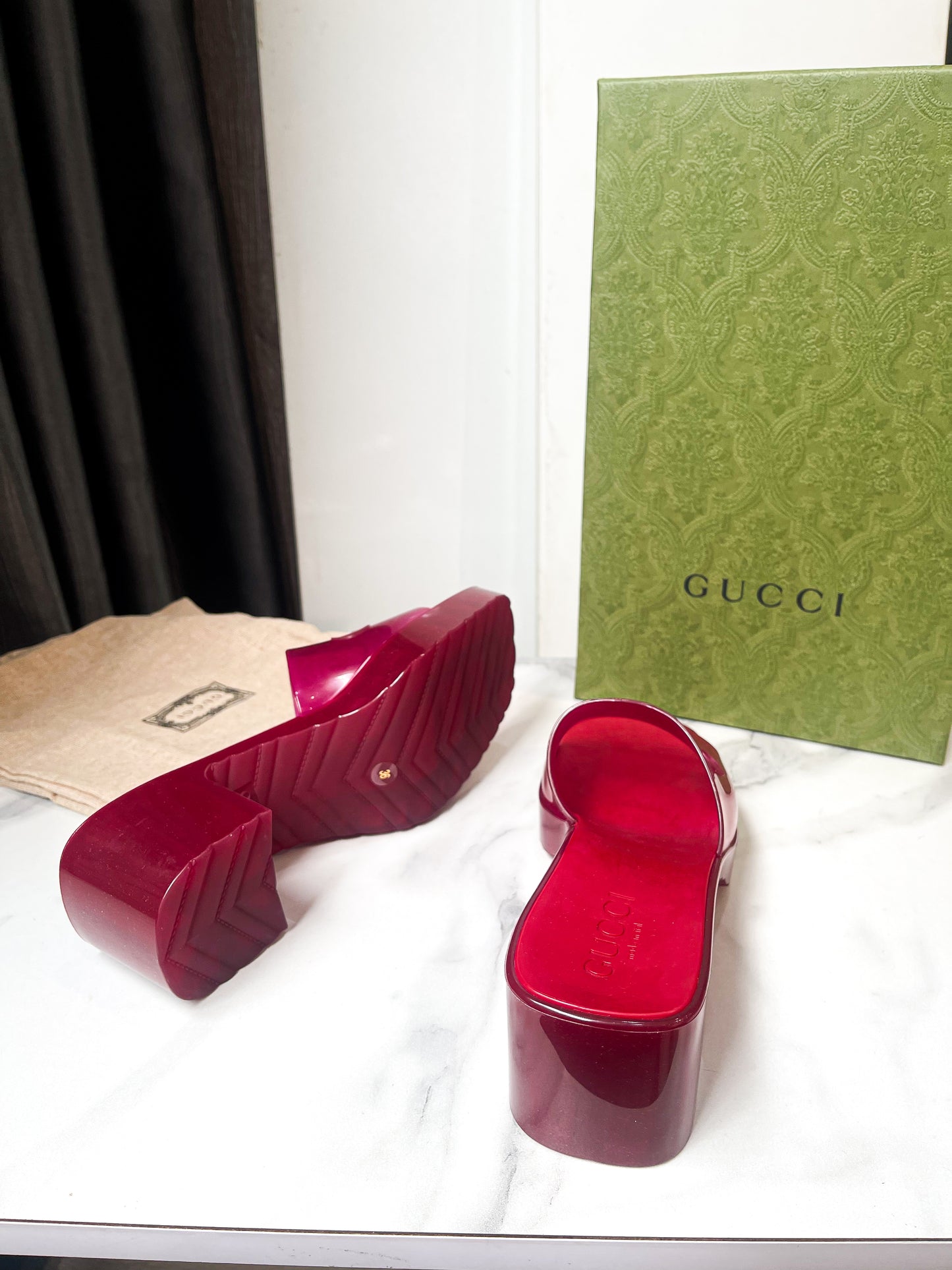 Dép Nhựa Gucci Đỏ New Size 36