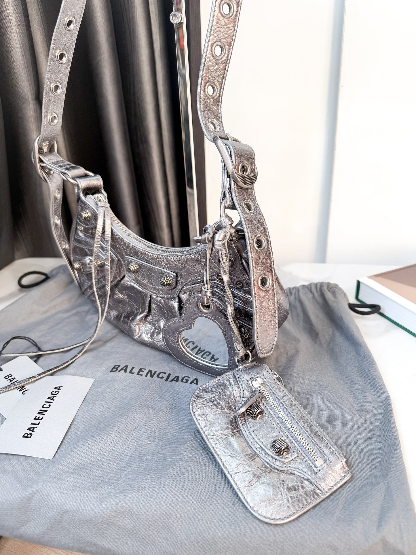 Balenciaga Bạc