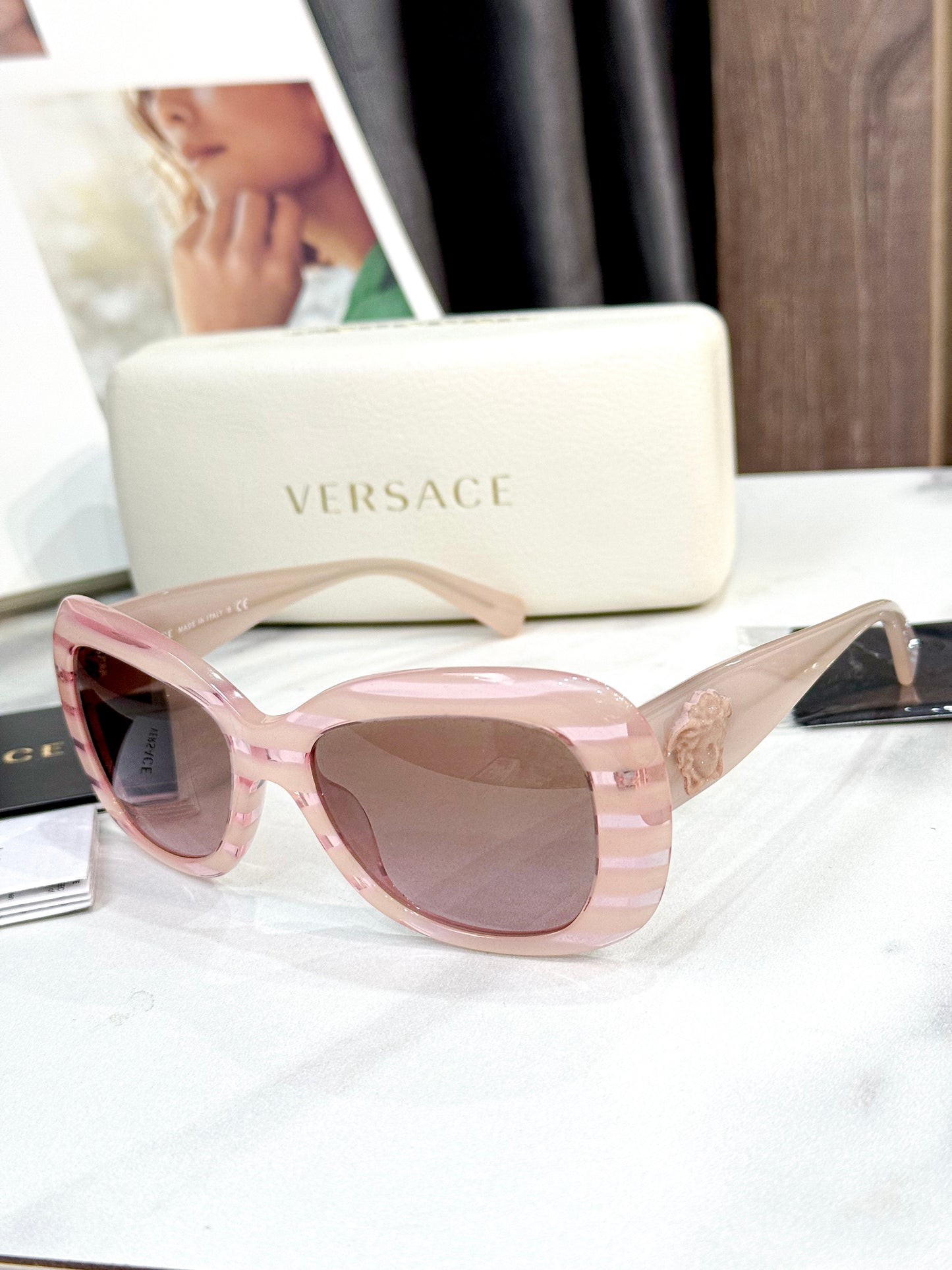 Kính Versace New