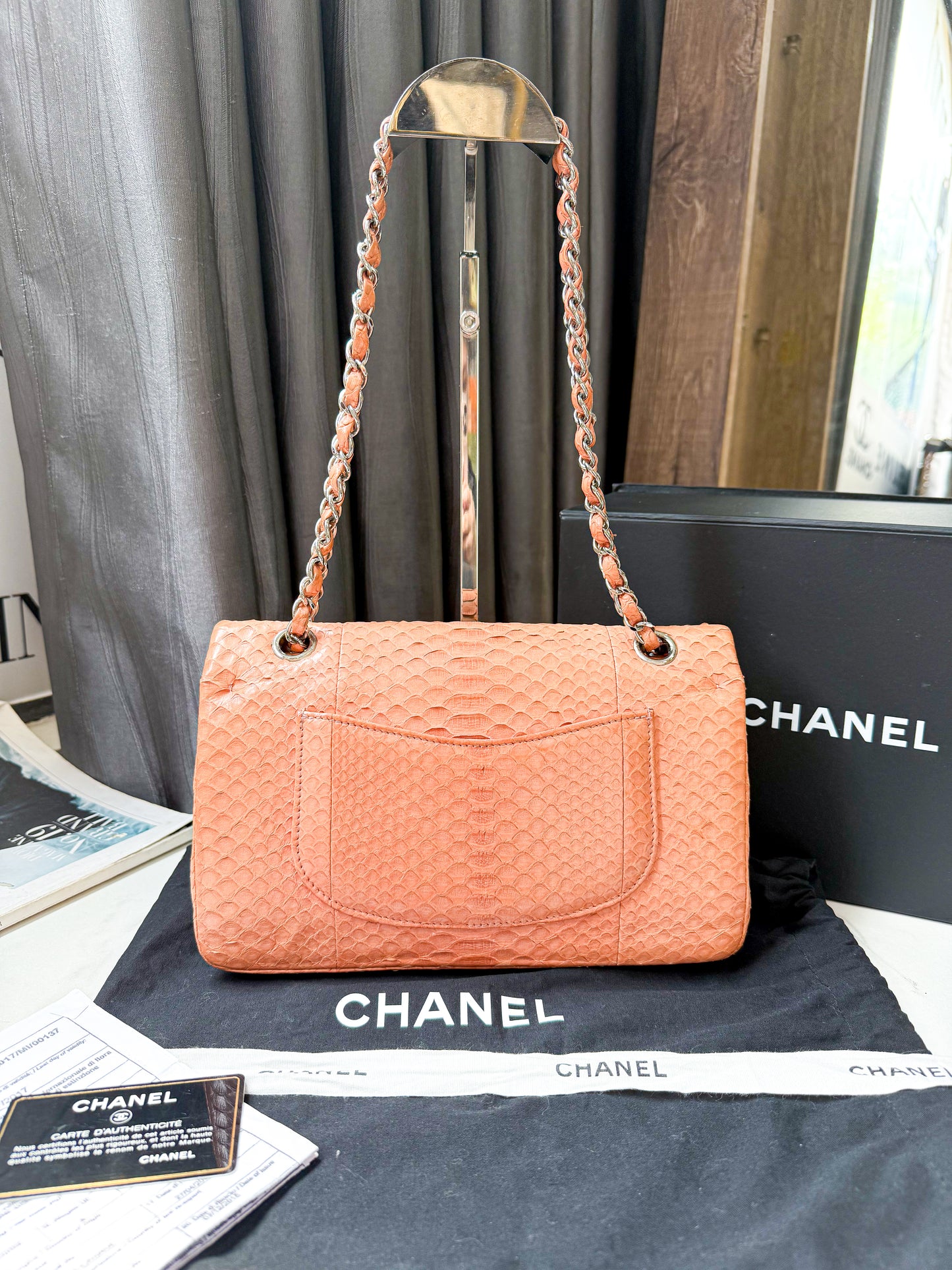 A A Chanel Classic M Da Trăn Python