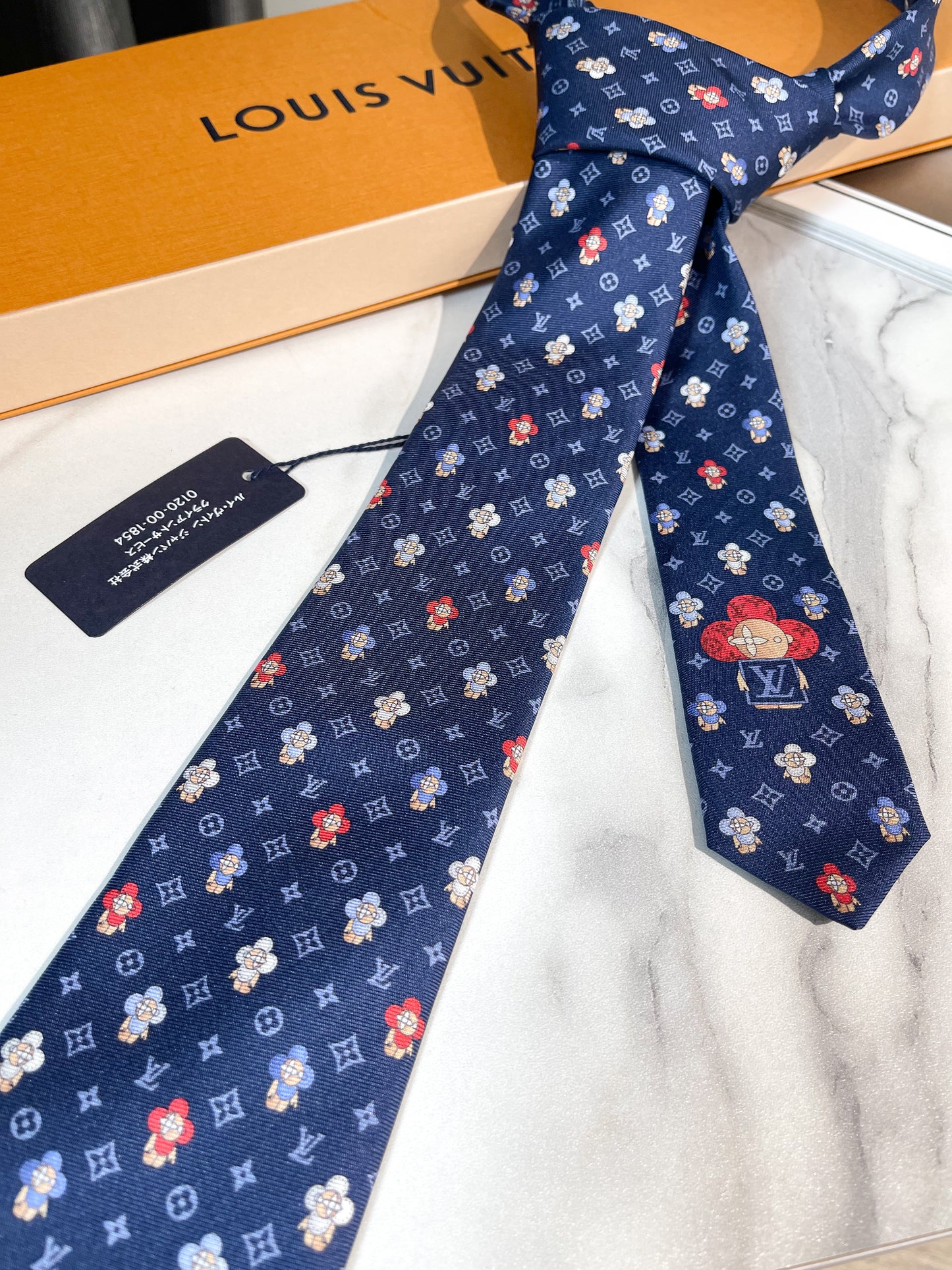 Cà Vạt LV Vivienne