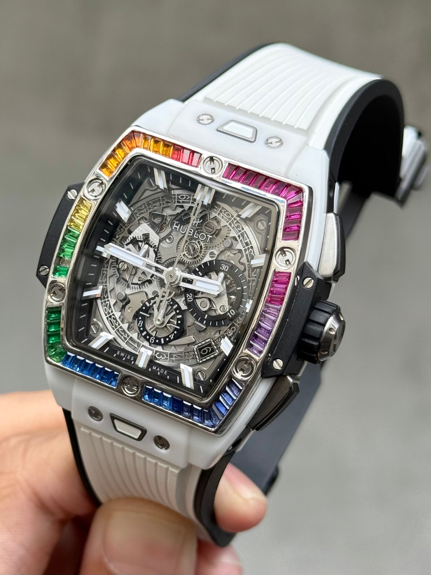 Đồng Hồ Hublot Spirit Of Bigbang White Ceramic Custom Rainbow Benzel