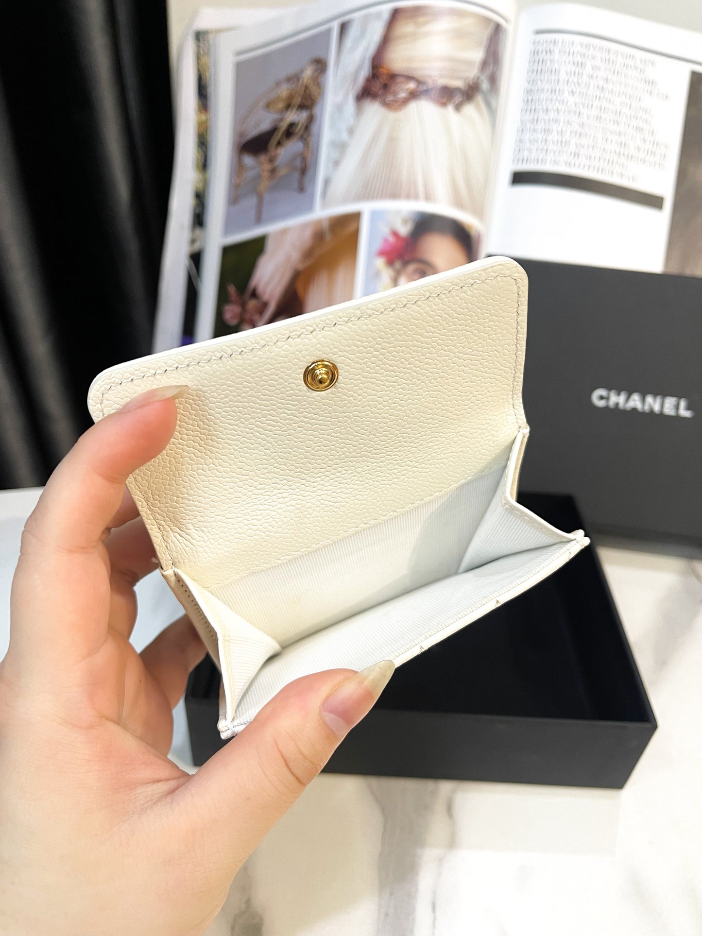 Ví Gấp Chanel Trắng Caviar