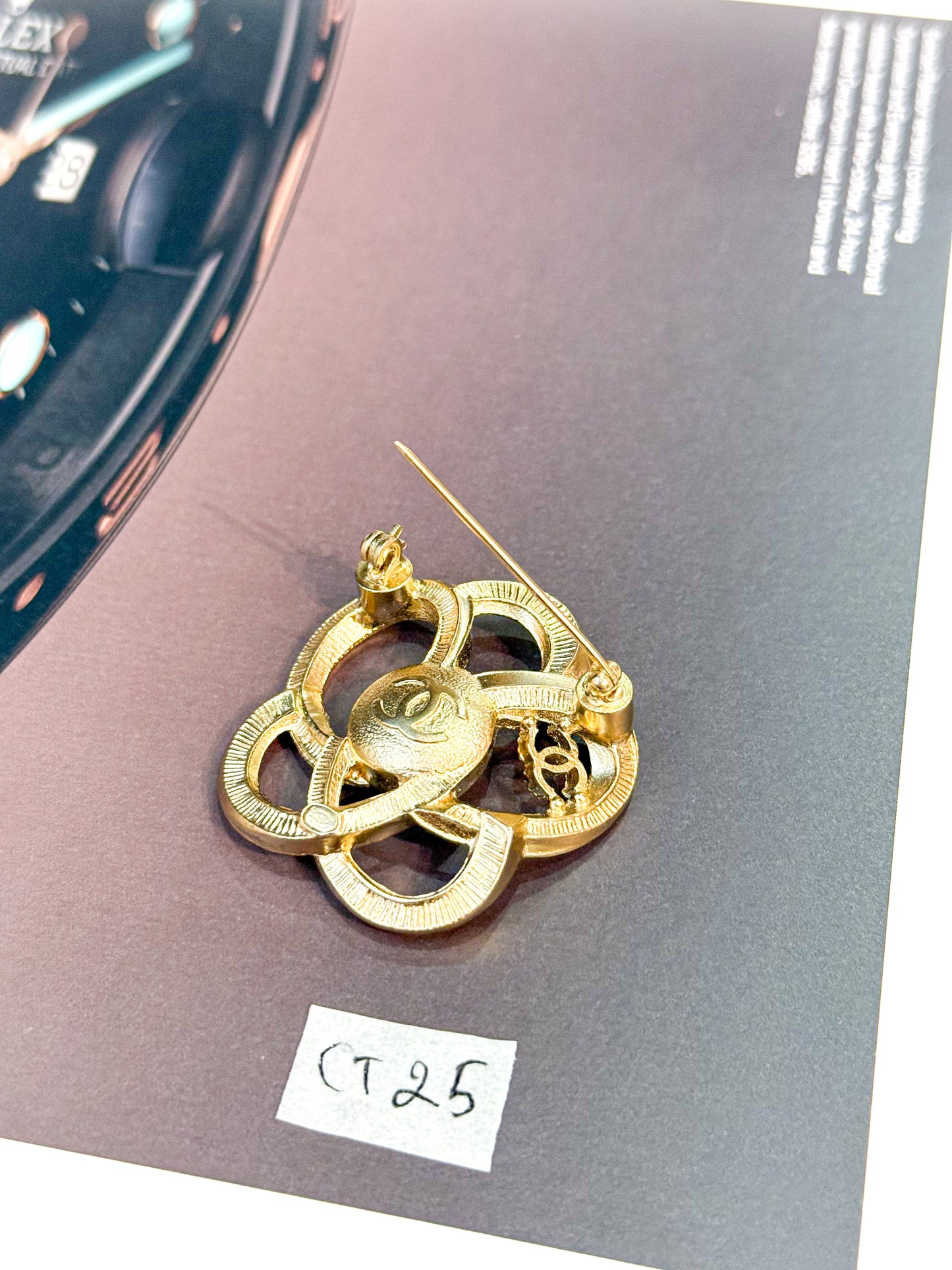 Cài Áo Chanel CT25