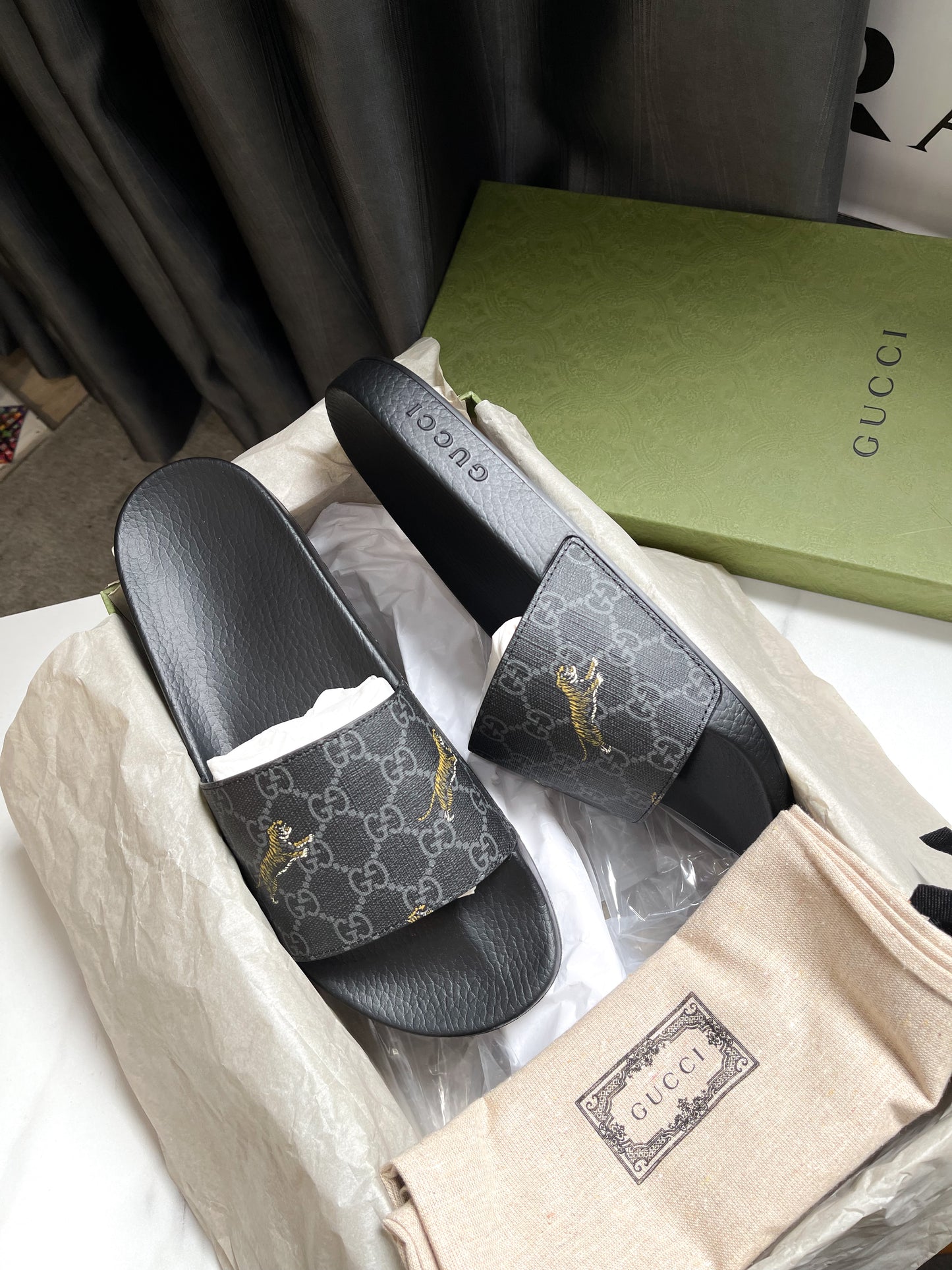 Gucci Men's Slippers