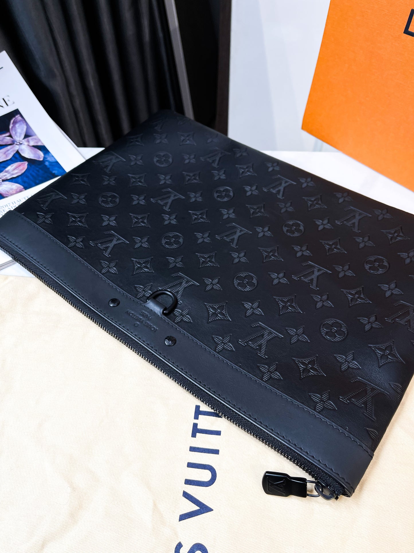 Clutch LV Da Bê