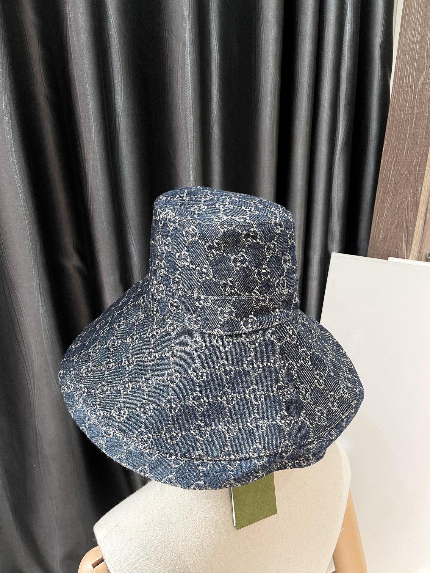 Mũ Gucci Vành Rộng Size S