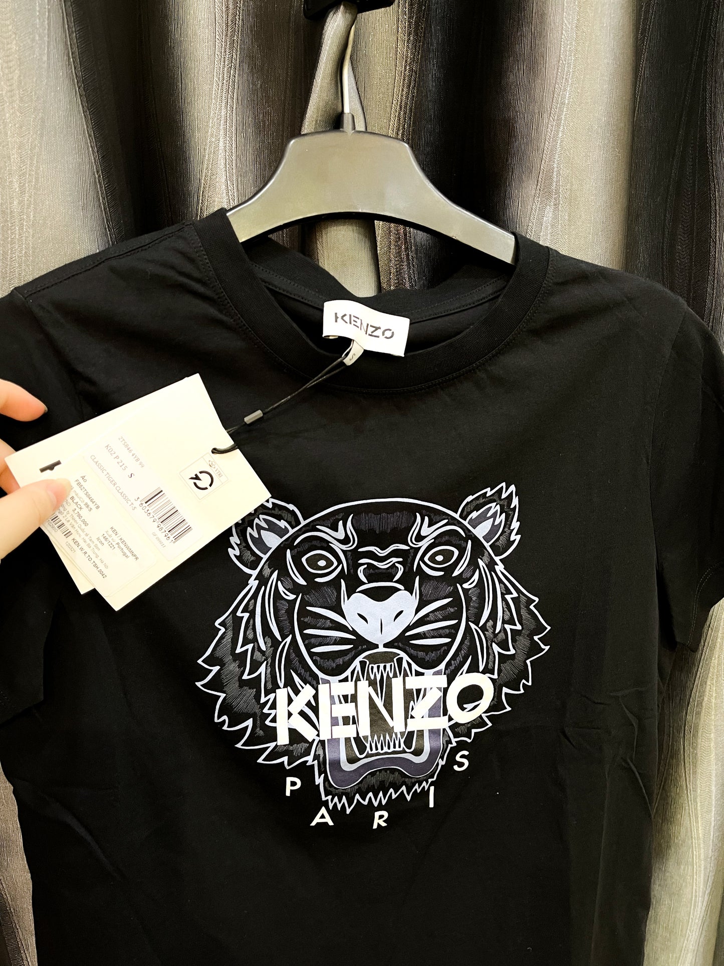 Kenzo Women's Black Font