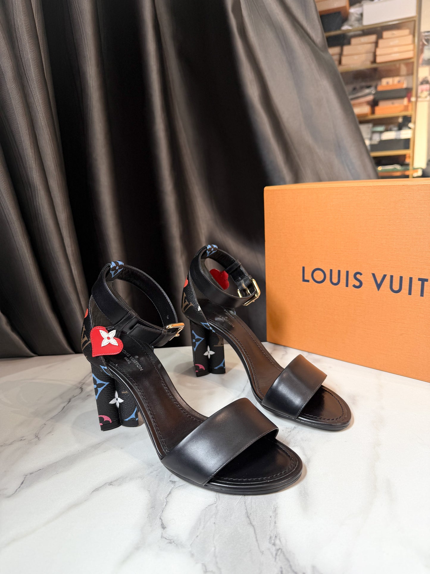 Sandal LV Game On Size 36.5