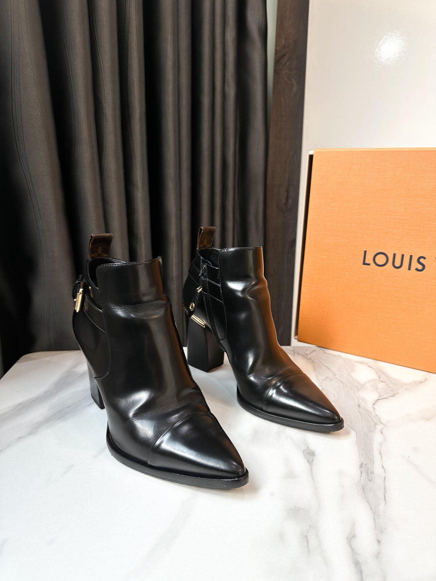 Boot LV Đen Size 36.5