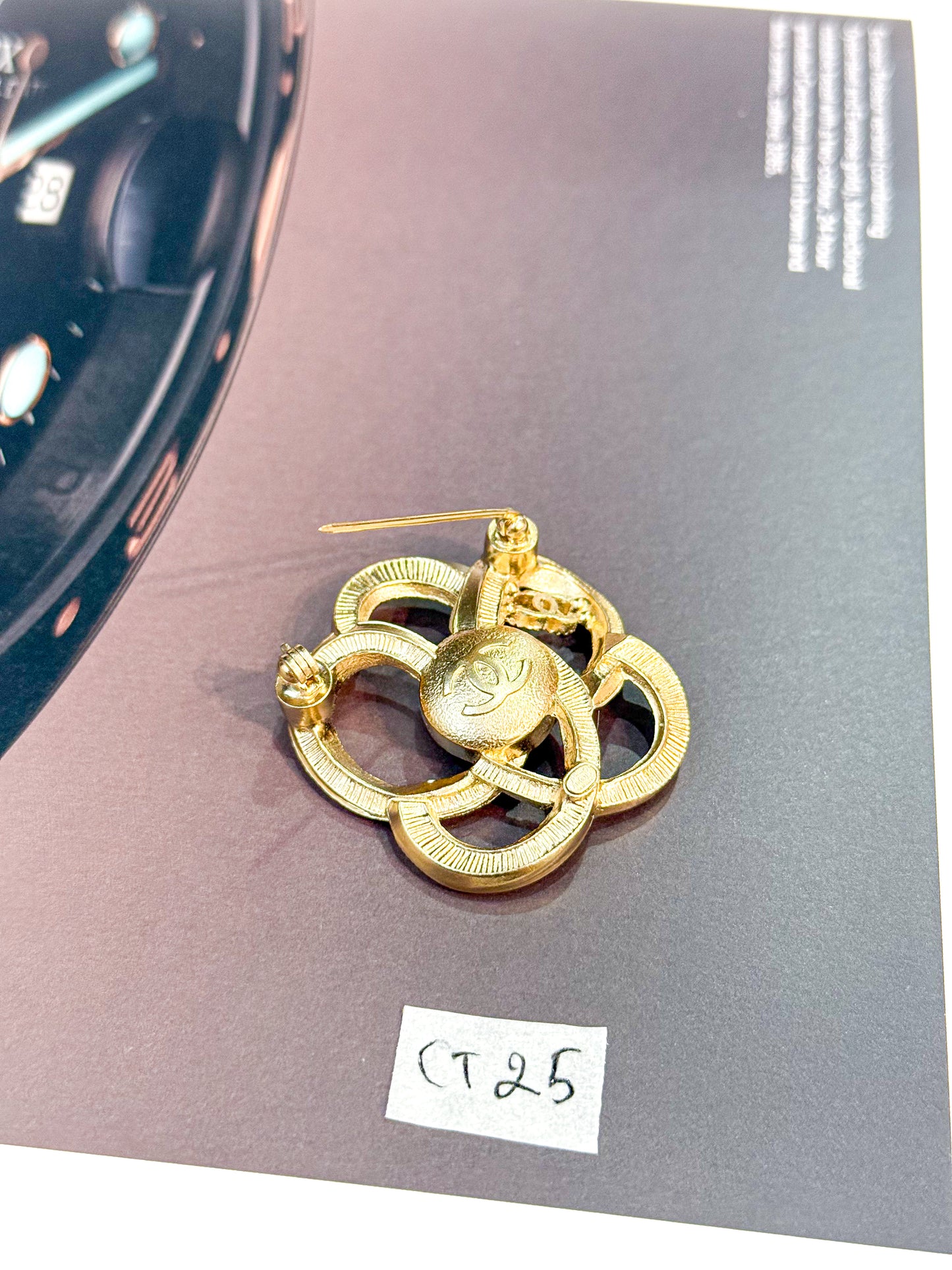 Cài Áo Chanel CT25